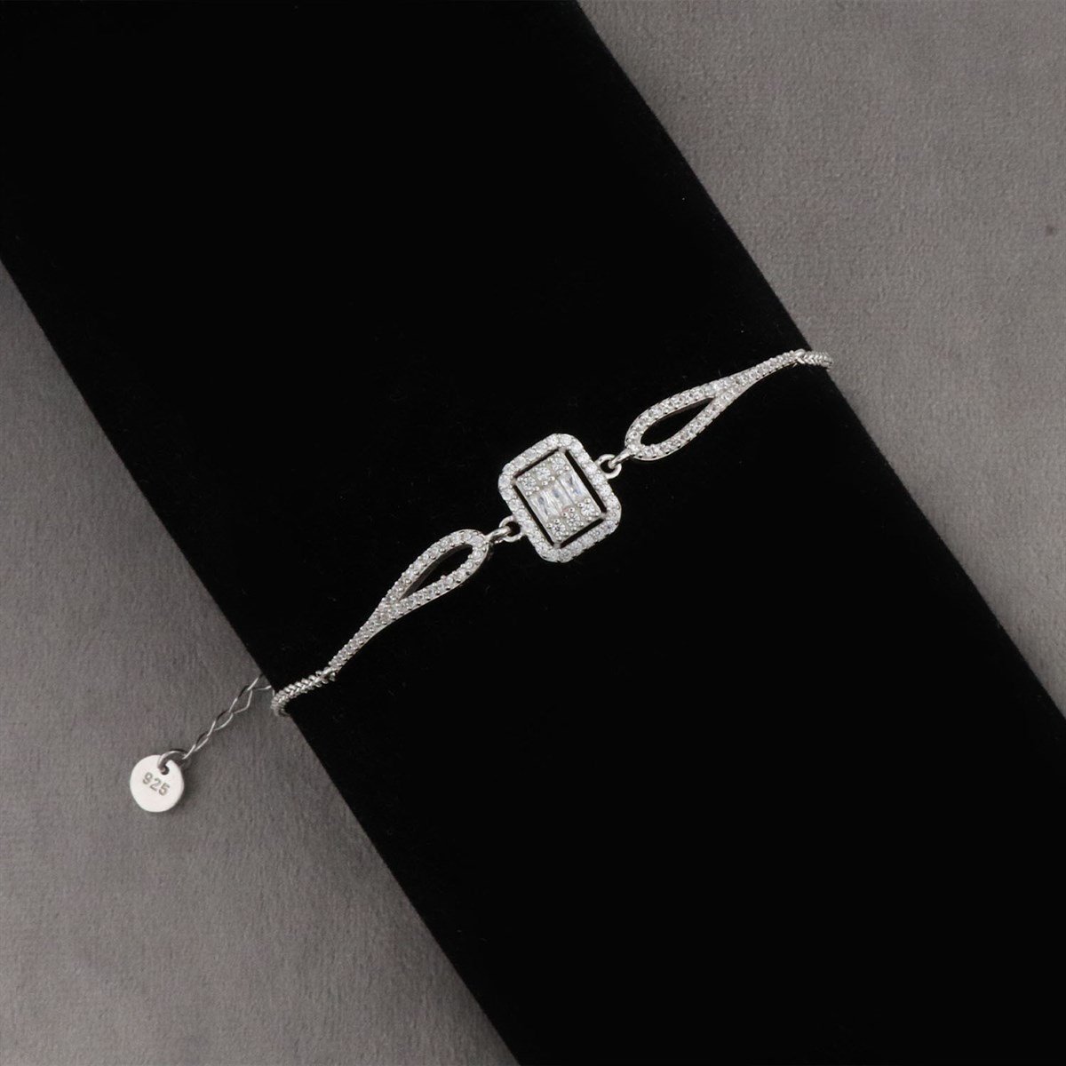 925 Ayar Gümüş Zarif Baget Bileklik