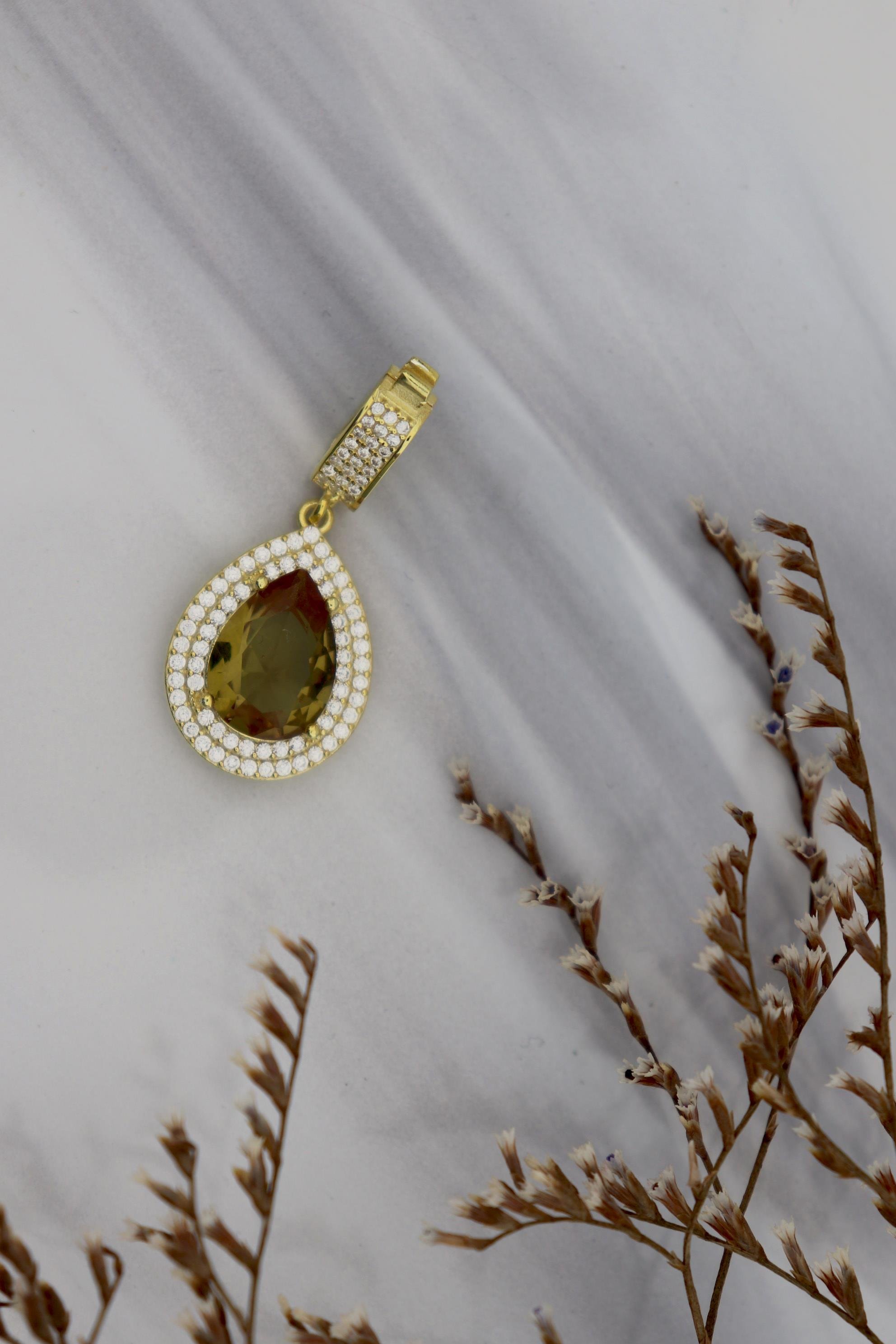 925 Ayar Gümüş Zultanit Damla Taşlı  Charm