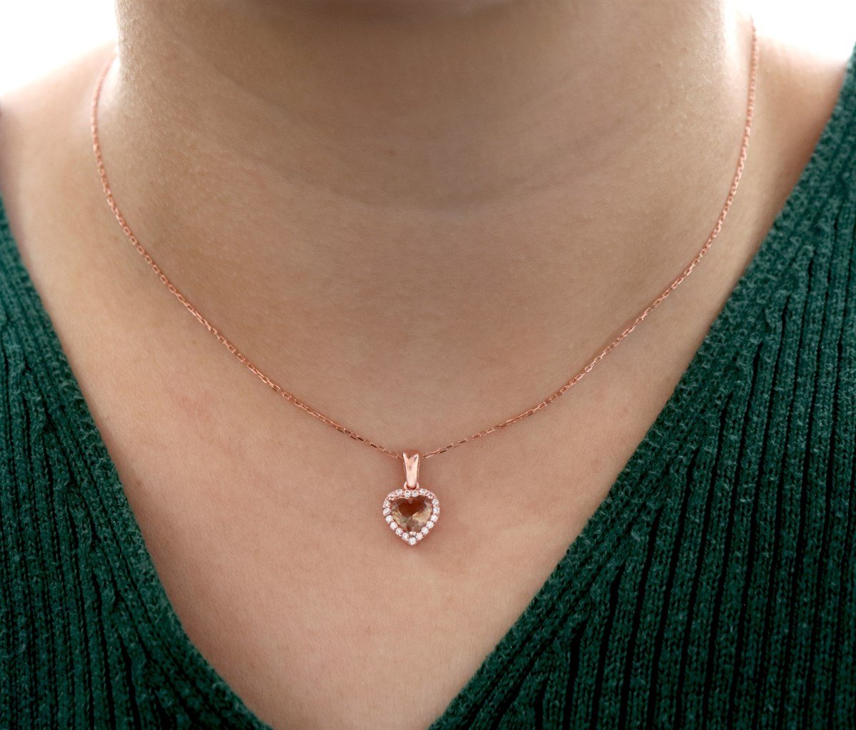 925 Ayar Gümüş Zultanit Kalp Kolye