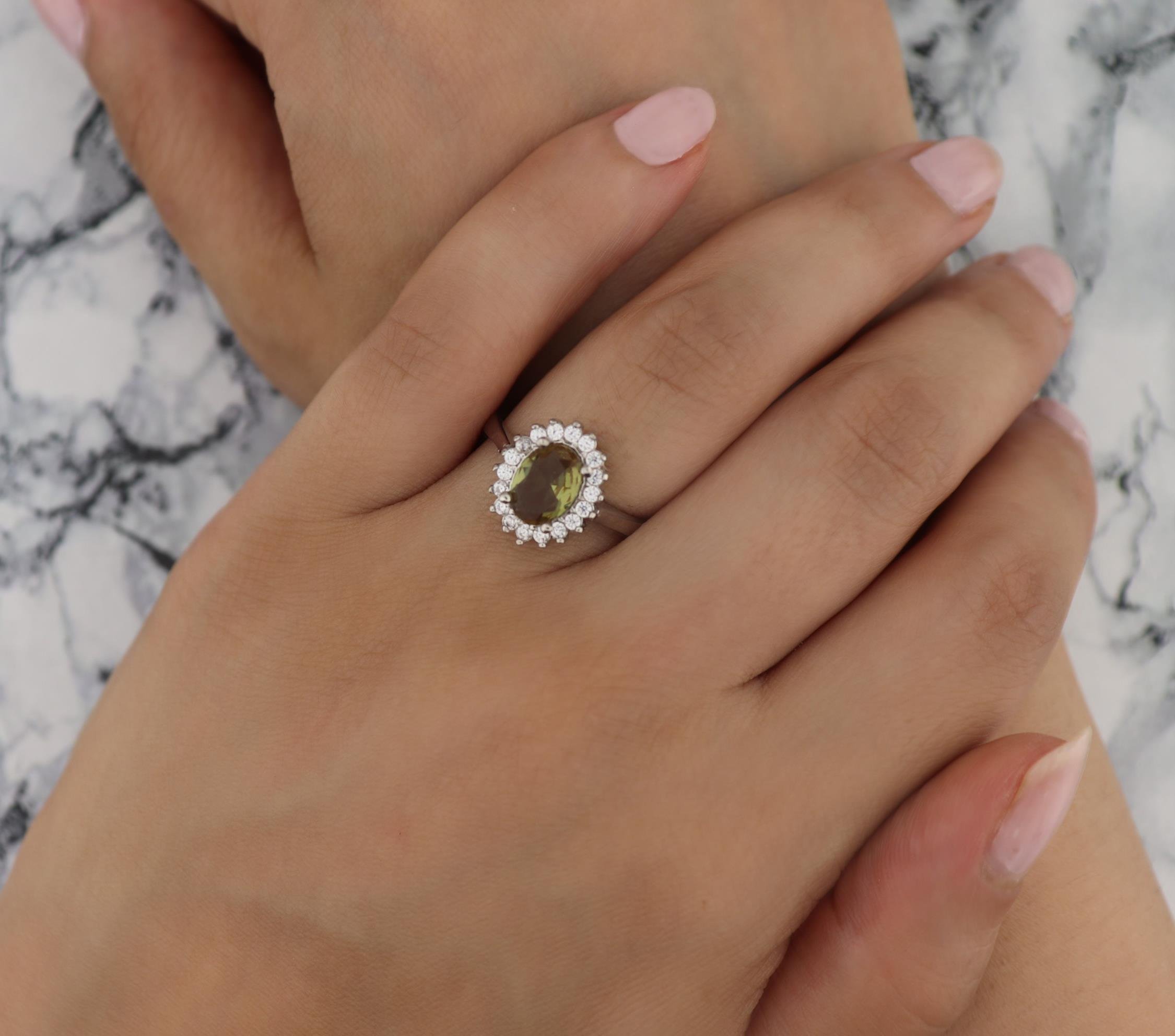 925 Ayar Gümüş Zultanit Oval Anturaj Takı Seti