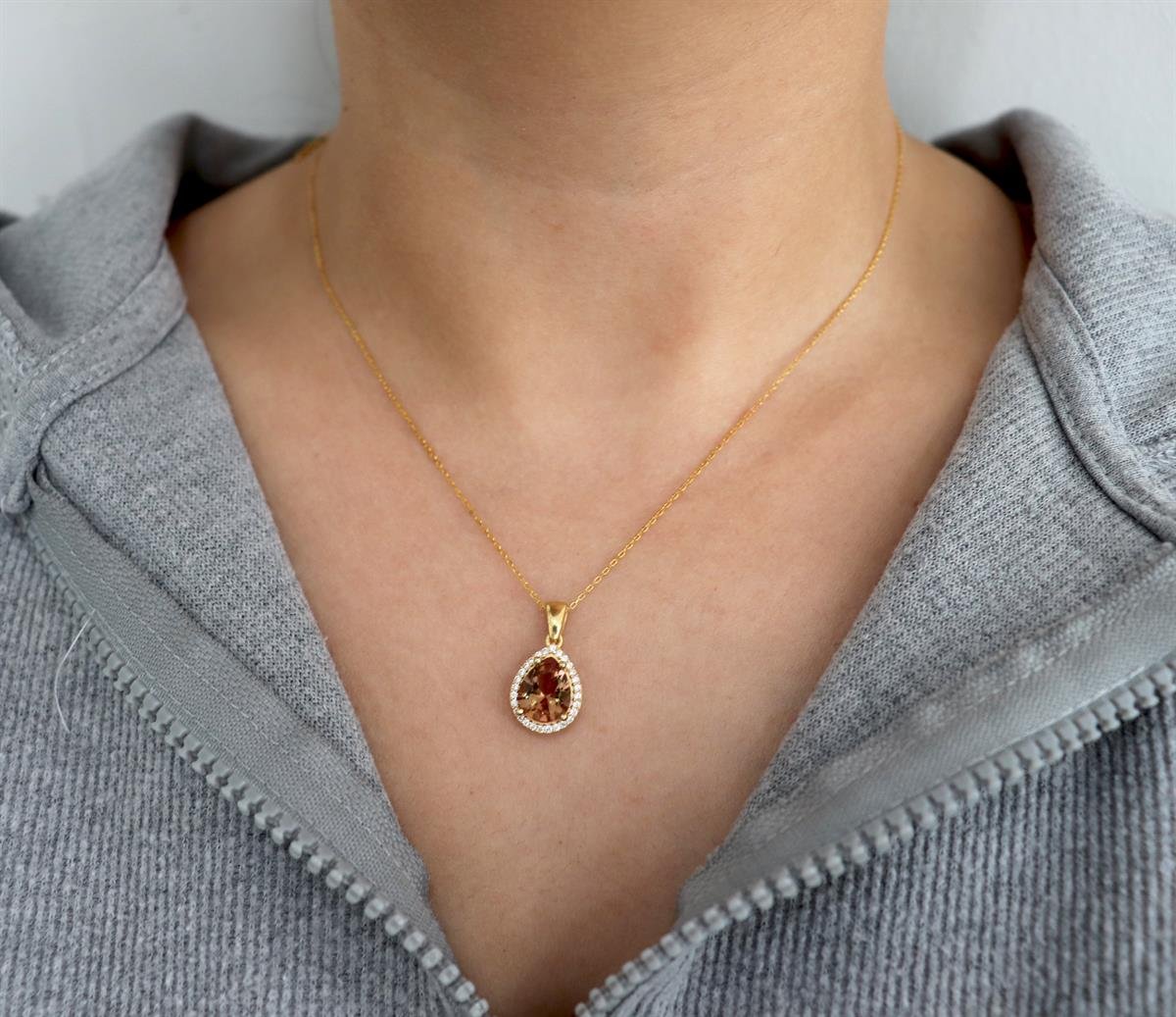 925 Ayar Gümüş Zultanit Su Damlası Kolye