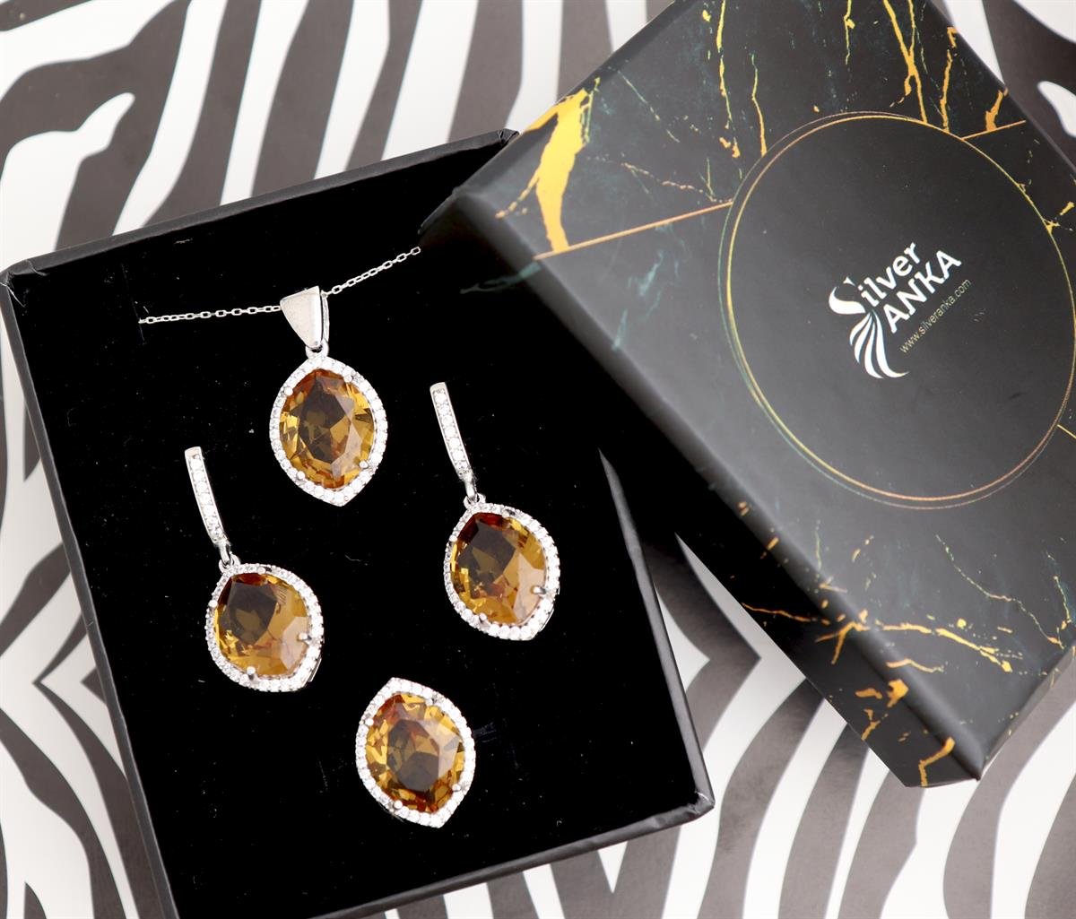 925 Ayar Gümüş Zultanit Taş Özel Kesim Markiz Takı Seti