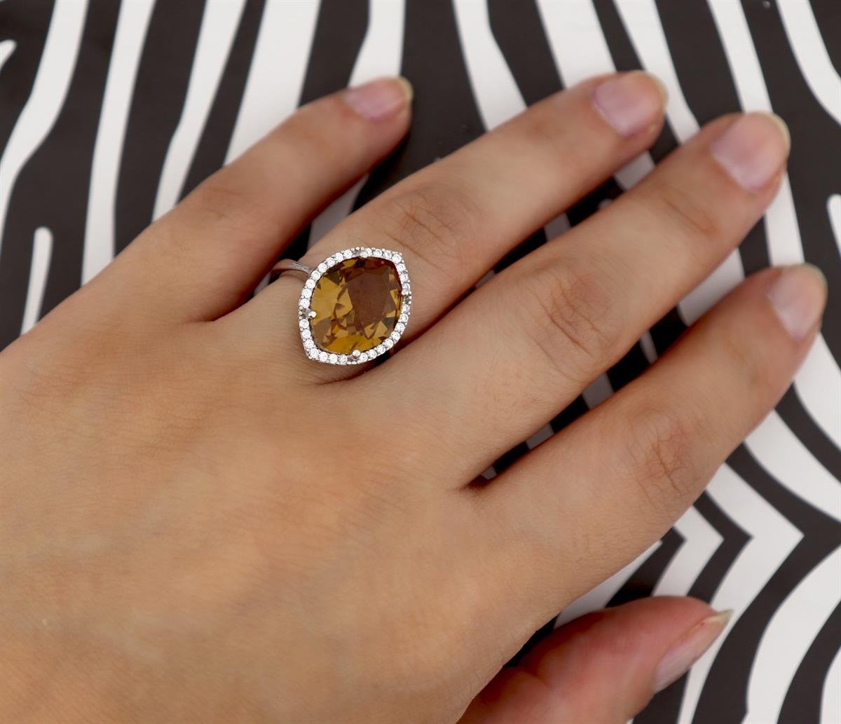 925 Ayar Gümüş Zultanit Taş Özel Kesim Markiz Takı Seti