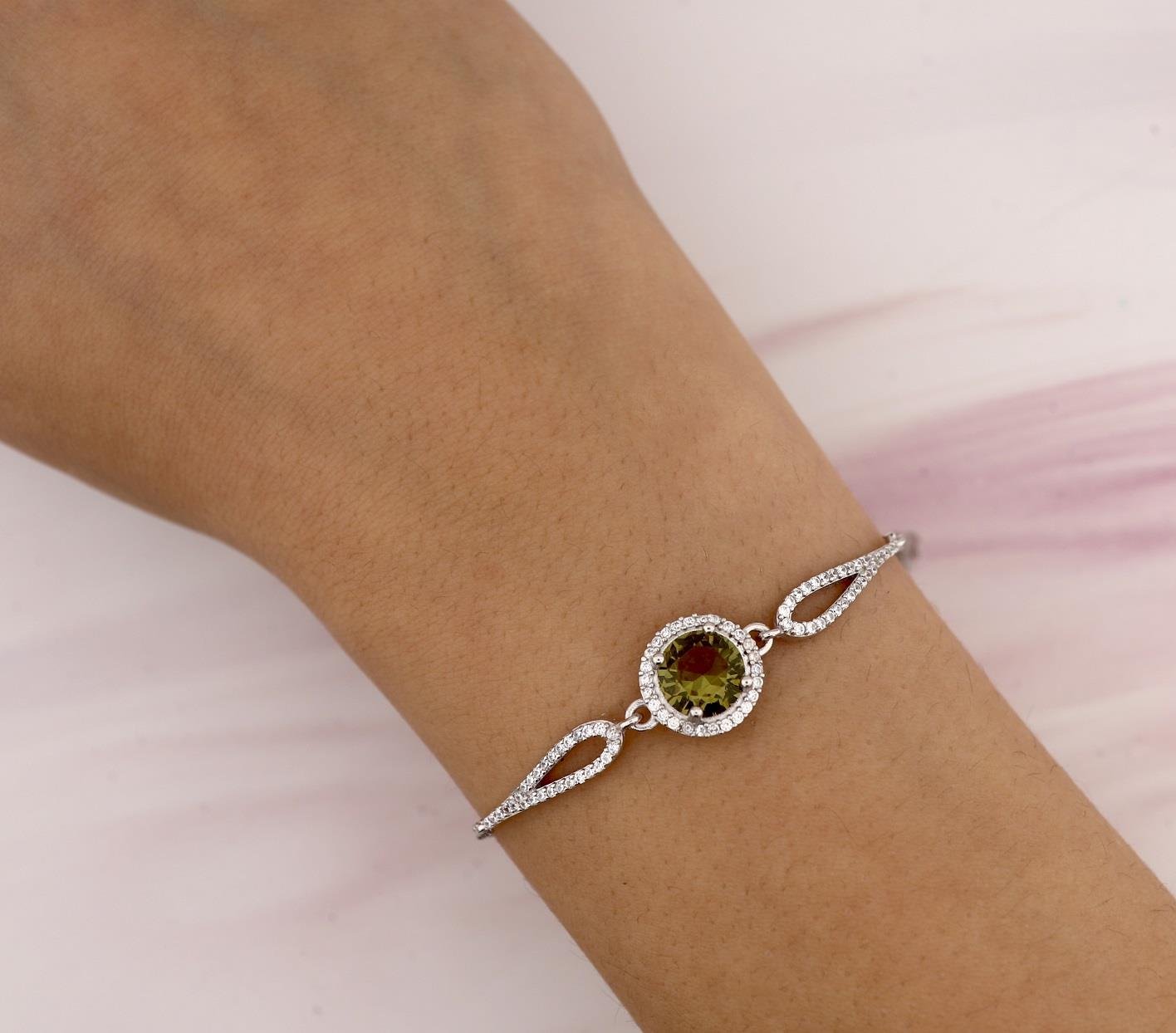 925 Ayar Gümüş Zultanit Taşlı Yuvarlak Kesim Bileklik