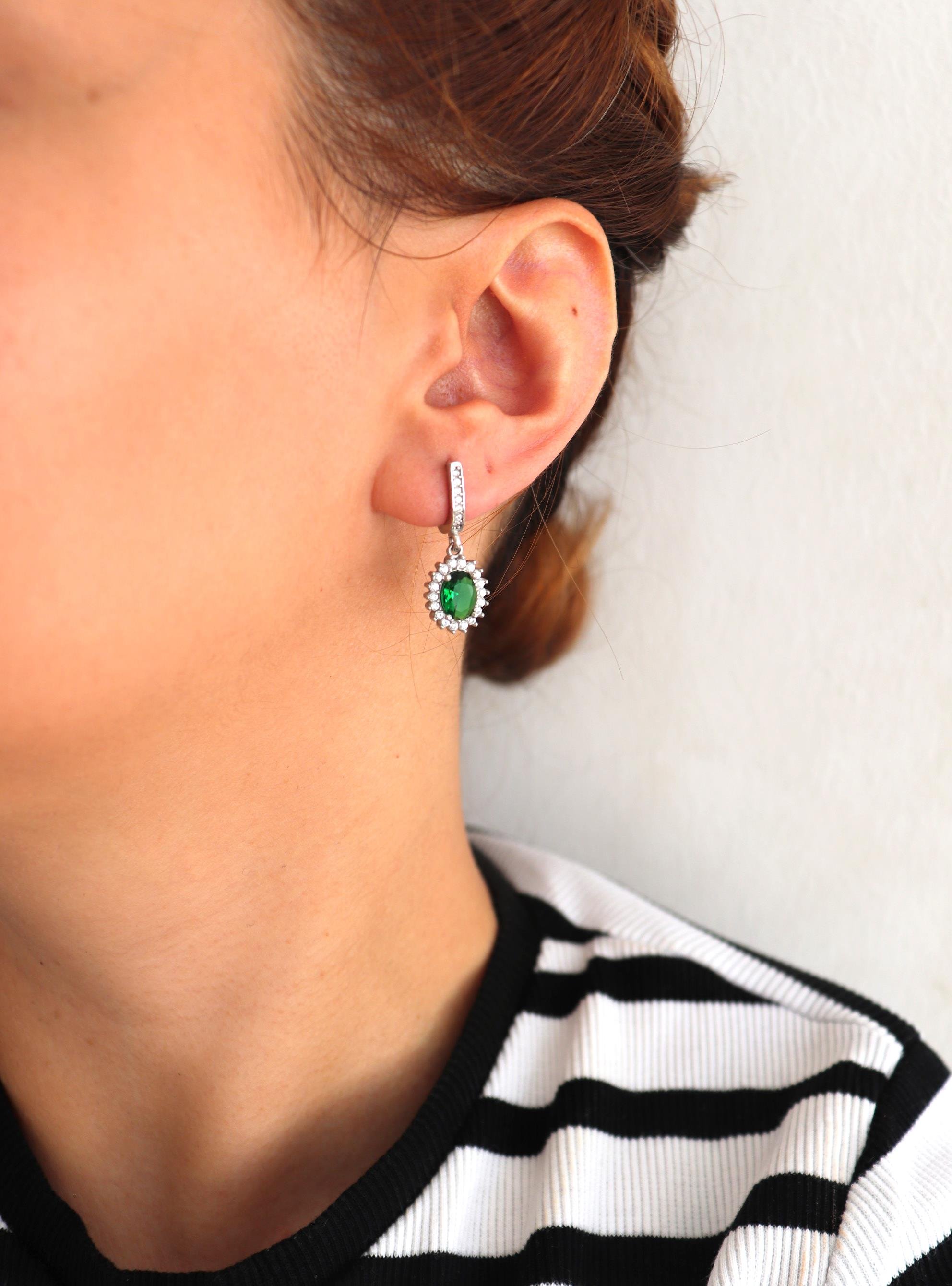 925 Ayar Gümüş Zümrüt Oval Anturaj Takı Seti