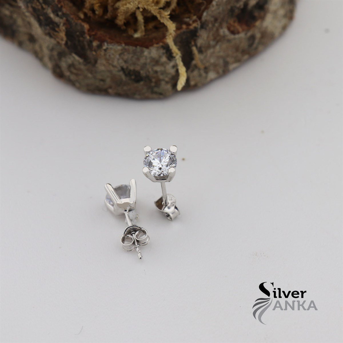 Zirkon Taşlı 925 Ayar Sade Tek Taş Küpe