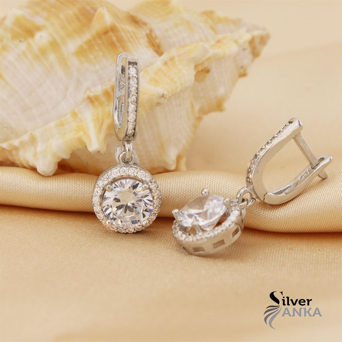 Zirkon Taşlı 925 Ayar Yuvarlak Desen Küpe