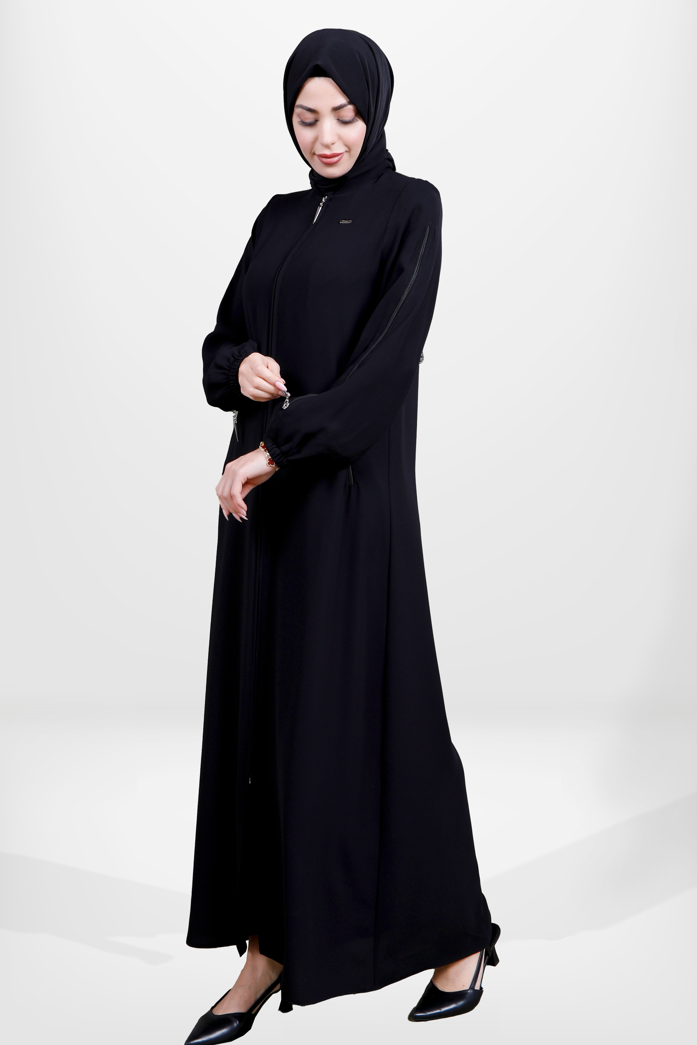 Beyza-3900 FERACE FERMUAR KOLLU SİYAH