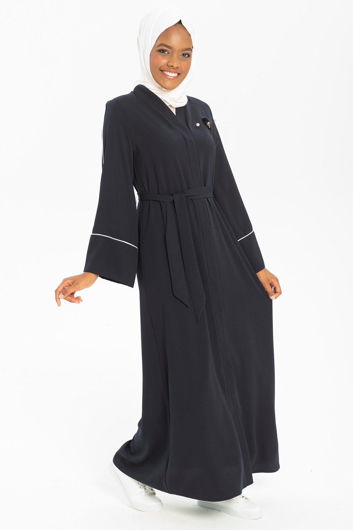 Beyza-BAYRAM ABAYA LACİVERT KREP/BEYAZ BİYE