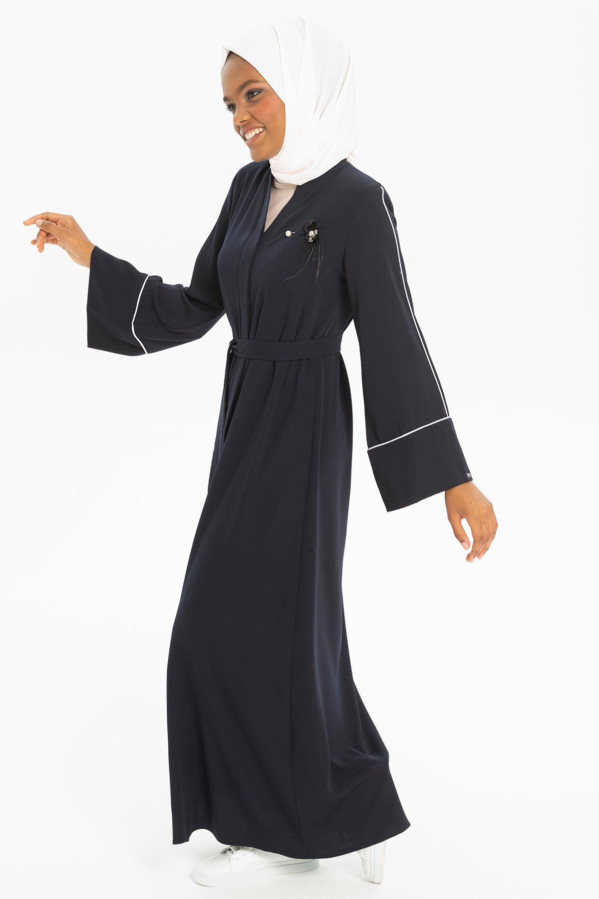 Beyza-BAYRAM ABAYA LACİVERT KREP/BEYAZ BİYE