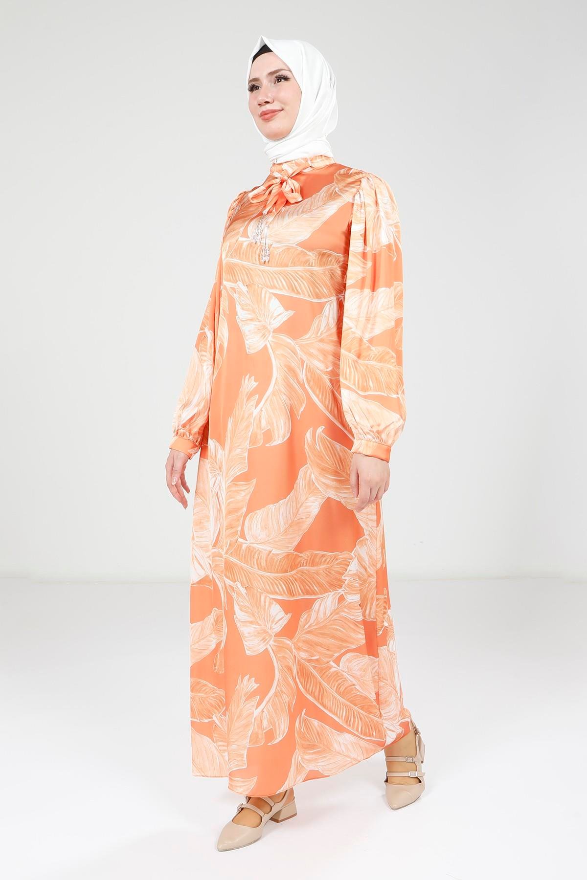 Beyza-Beyza Boynu Kuşak Detaylı Baskılı Turuncu Elbise 9388