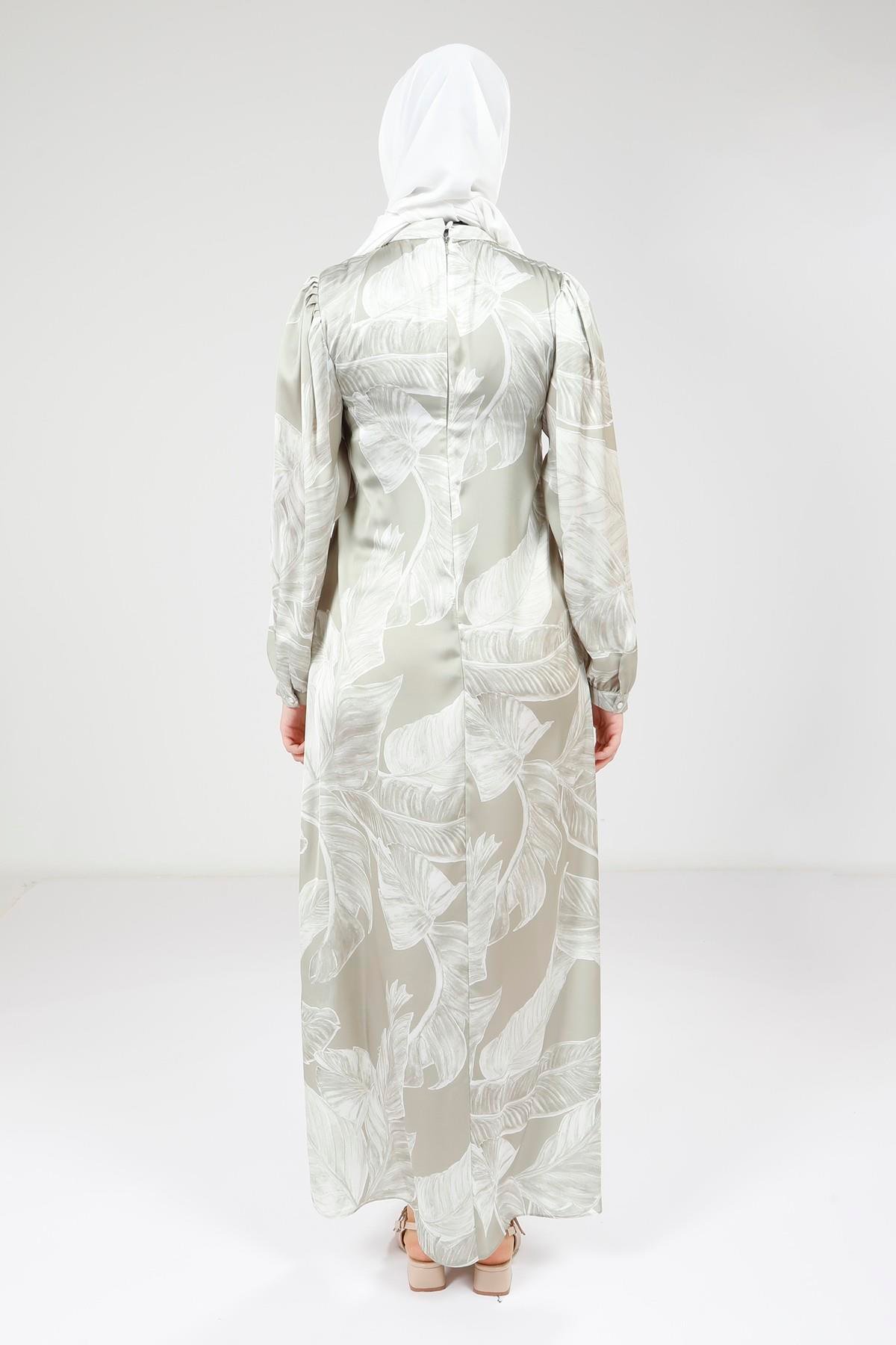 Beyza-Beyza Boynu Kuşak Detaylı Baskılı Yeşil Elbise 9388