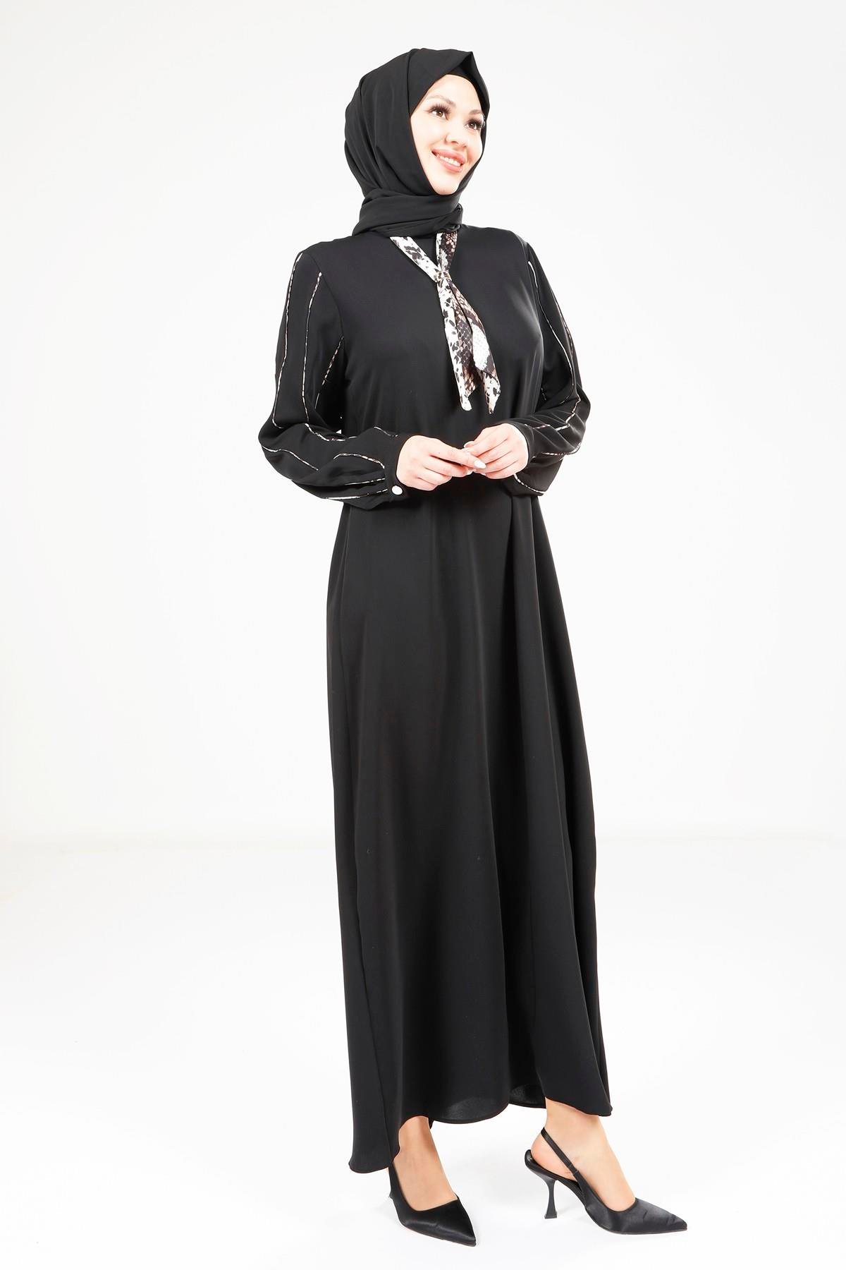 Beyza-Beyza Fularlı Siyah Elbise 9295