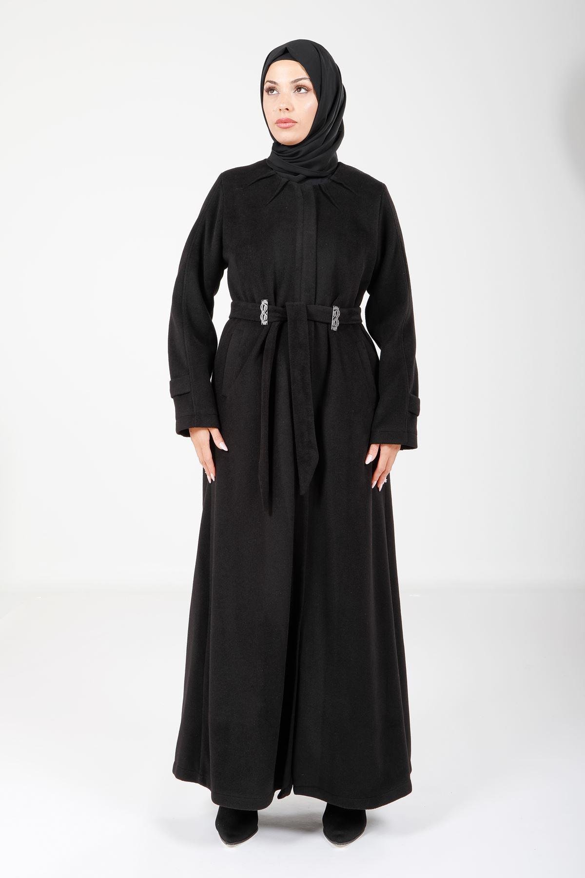 Beyza-SERÇE KABAN MOSCOVA SİYAH