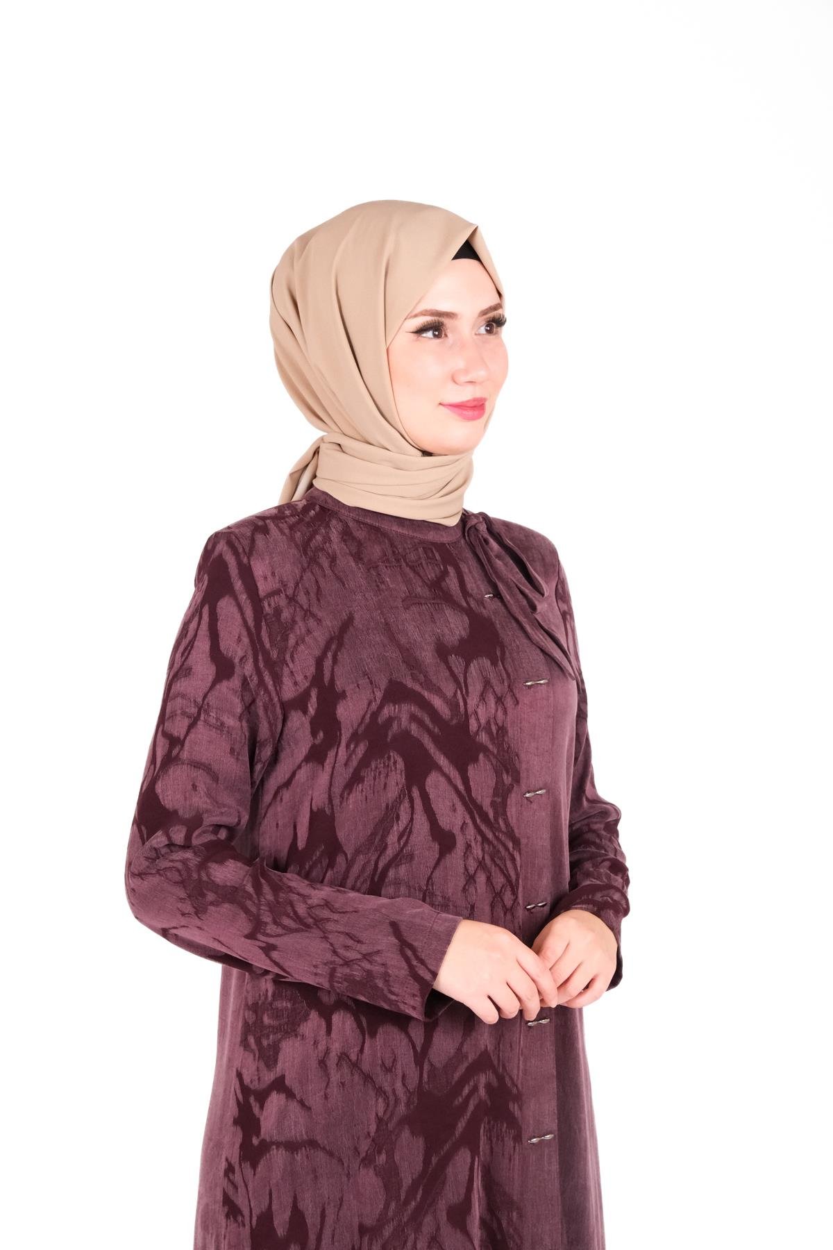 Beyza-Beyza Kendinden Desenli Yakası Kurdele Detaylı Mürdüm Elbise 9412