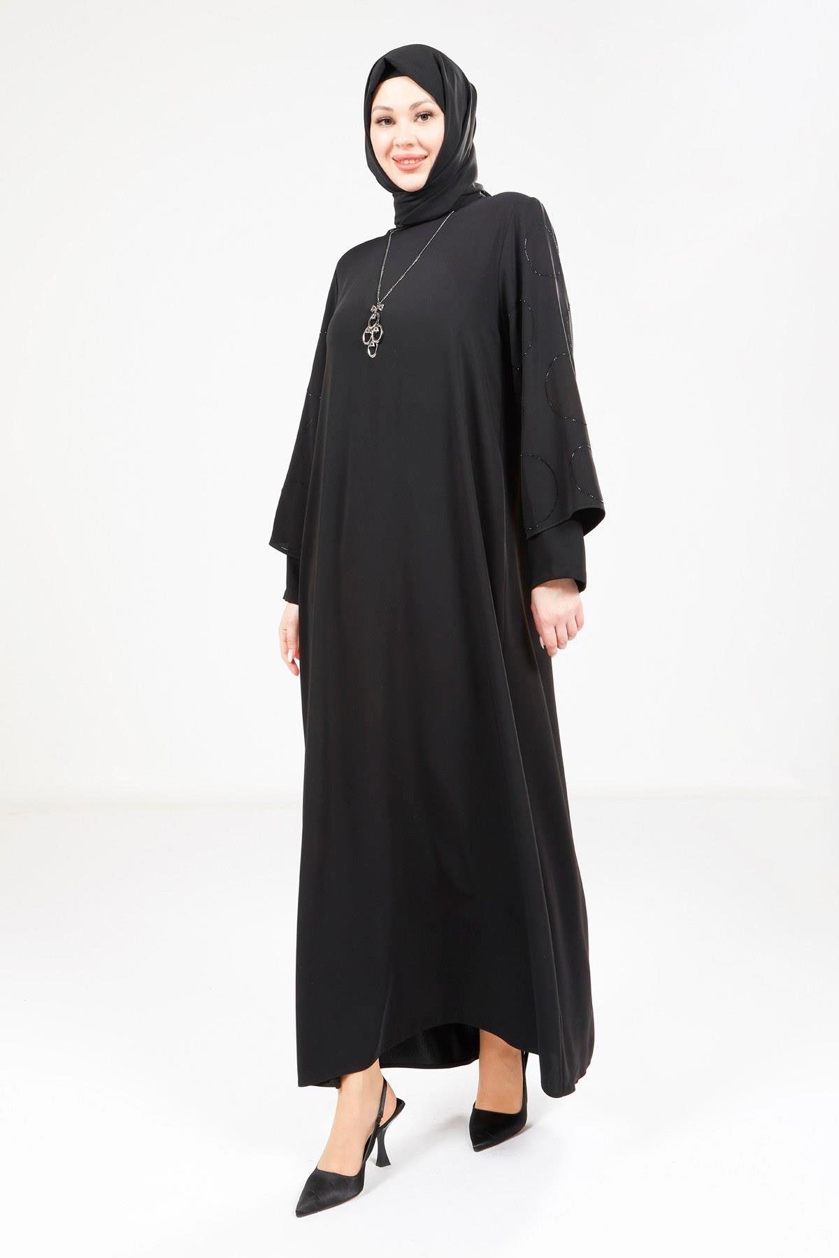 Beyza-9292 ELBİSE KOLU TAŞLI KOLYELİ SİYAH