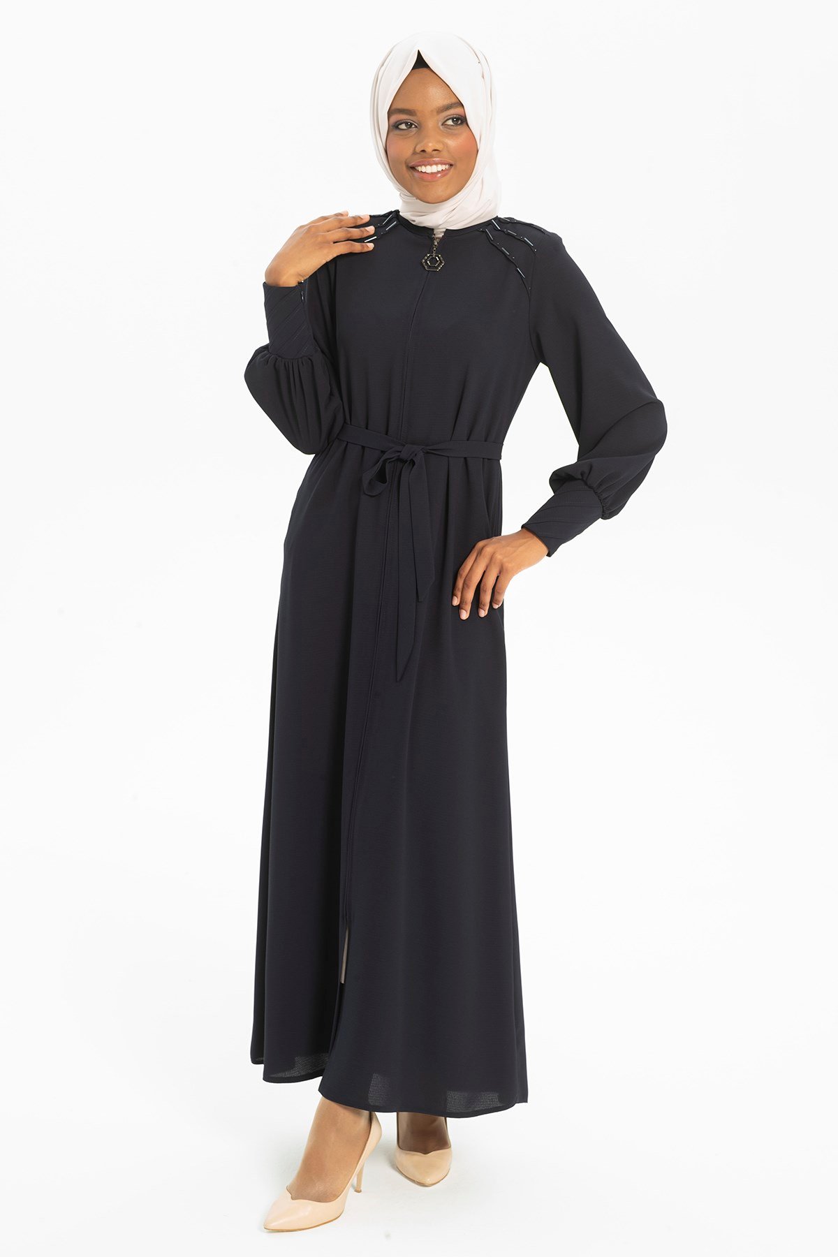 Beyza-GÜZİDE BONCUKLU FERACE LACİVERT CARLA