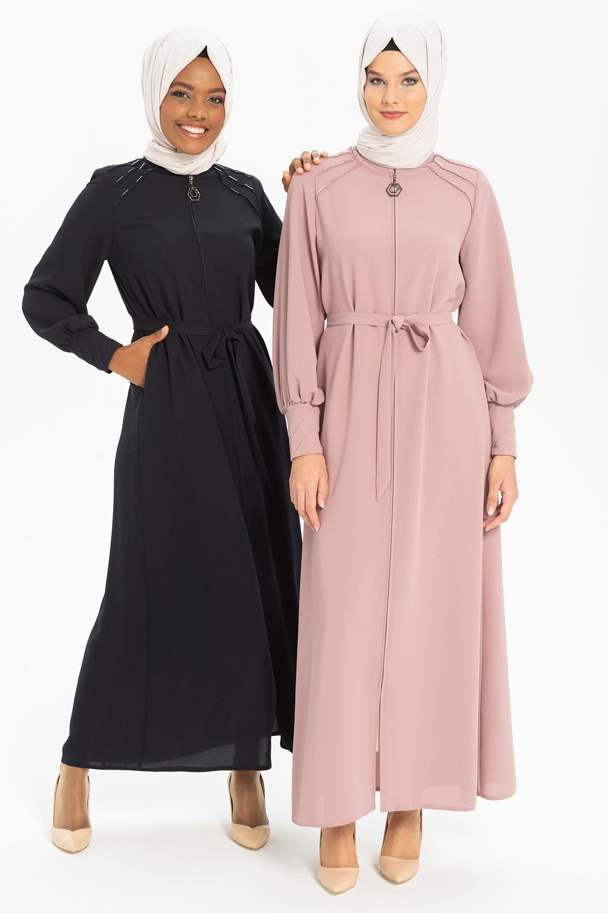 Beyza-GÜZİDE BONCUKLU FERACE LACİVERT CARLA