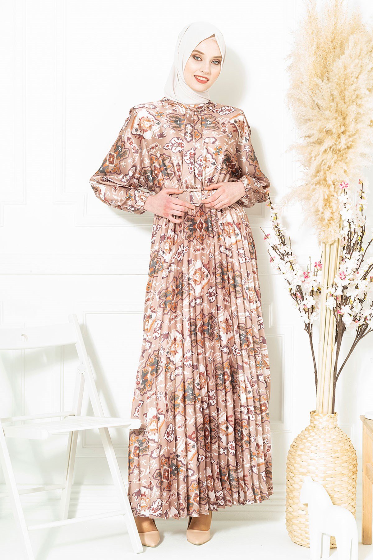 Beyza-BÜKLÜM DESENLİ ELBİSE KAHVE DESENLİ