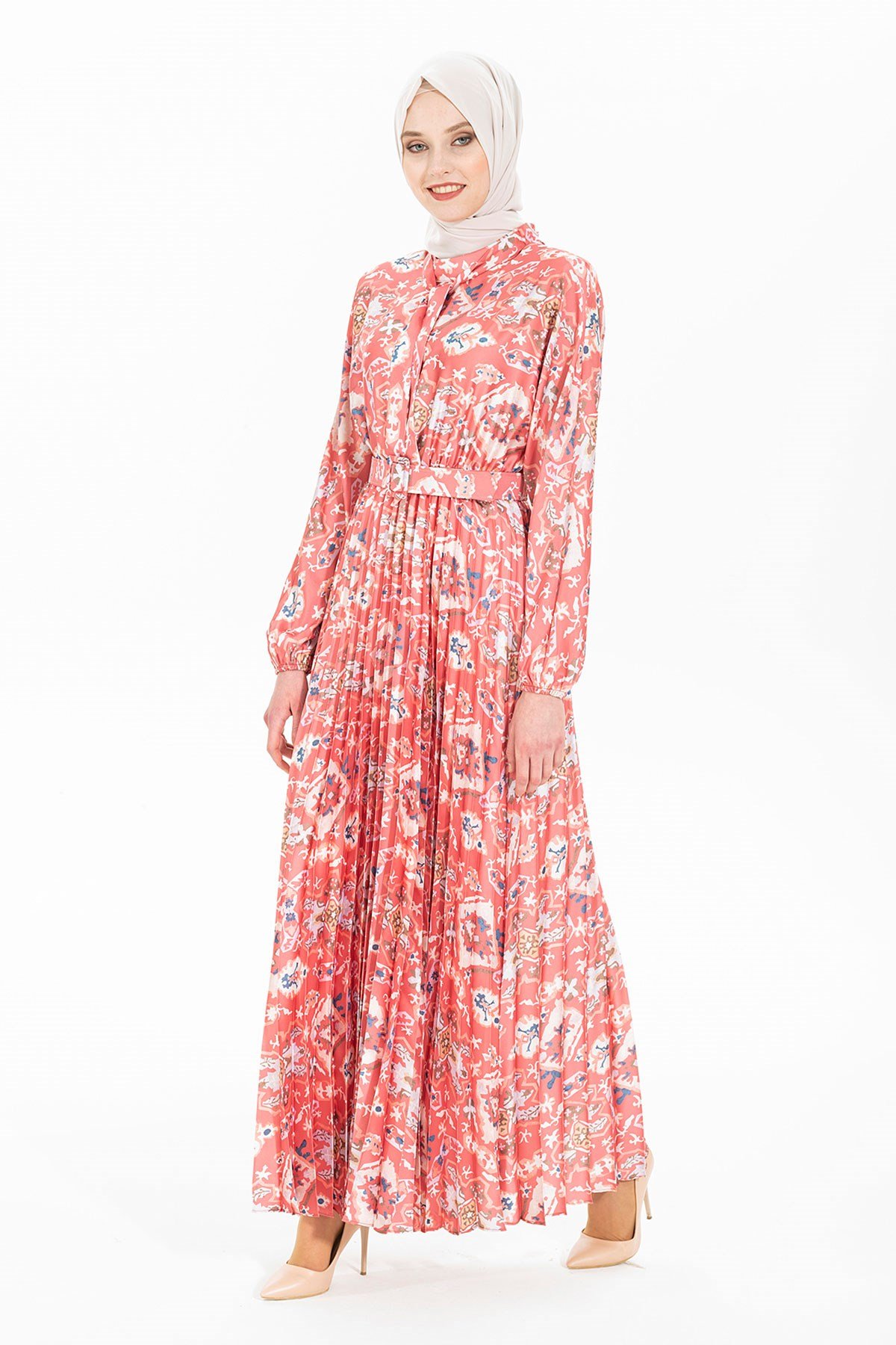 Beyza-BÜKLÜM DESENLİ ELBİSE KIRMIZI DESENLİ