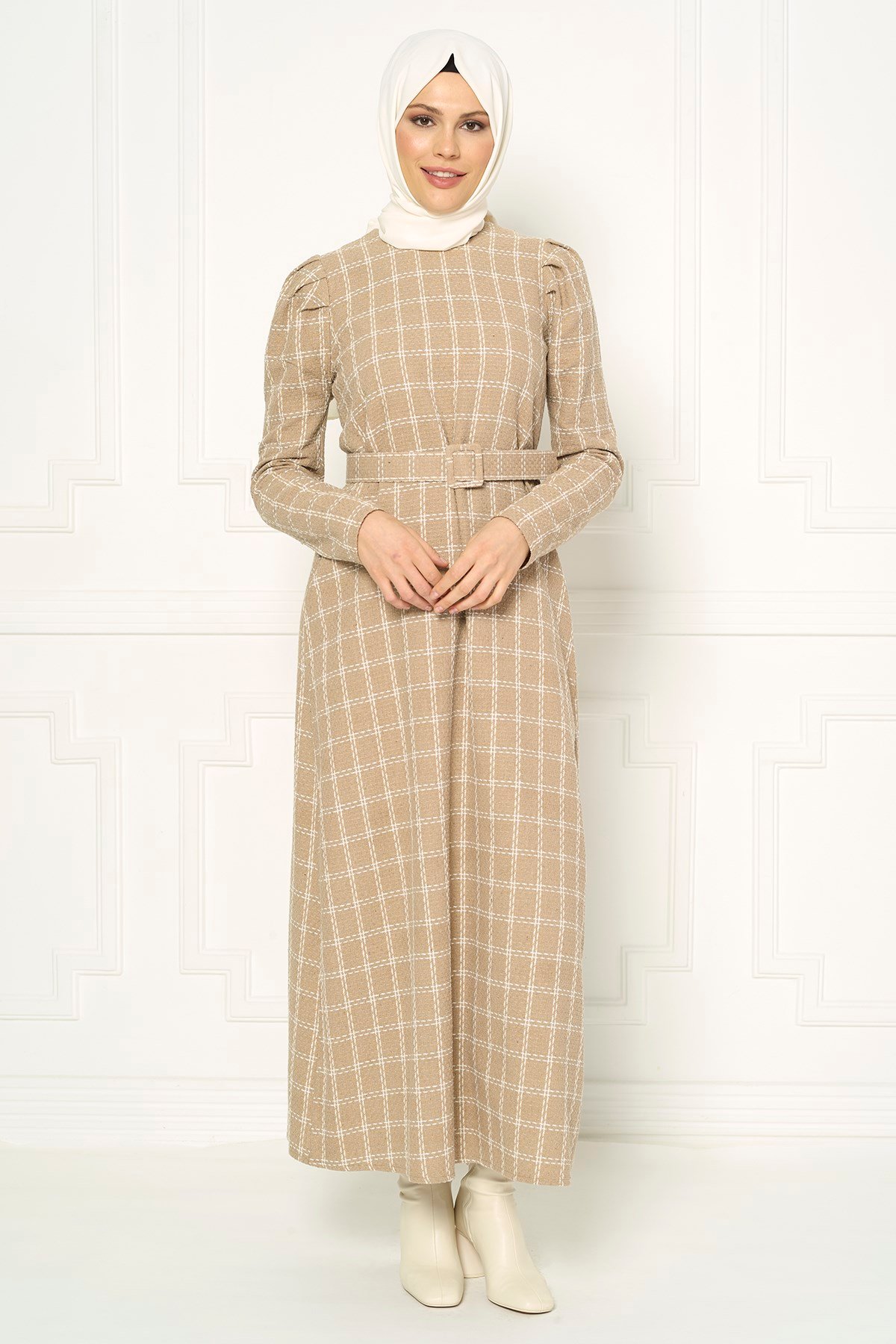 Beyza-Ekose Desenli Tesettür Bej Kışlık Elbise 5301