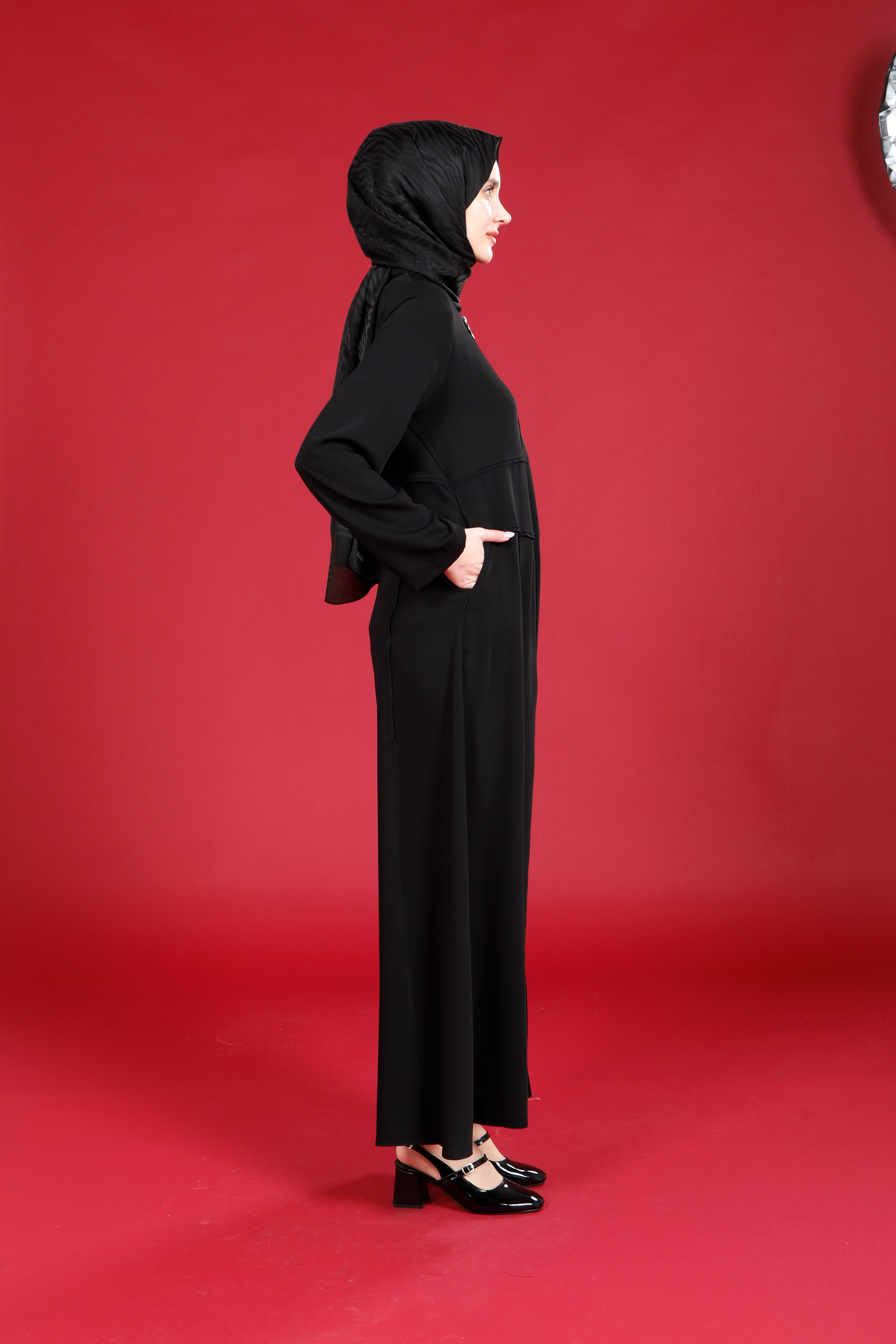 Beyza-ELİZ FERACE SİYAH ADRİANA