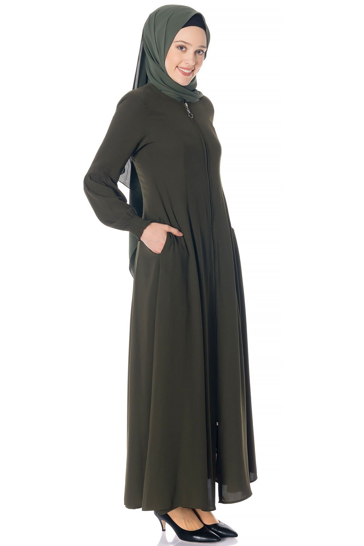 Beyza-عباءة باللون الكاكي واسعة بسحّاب