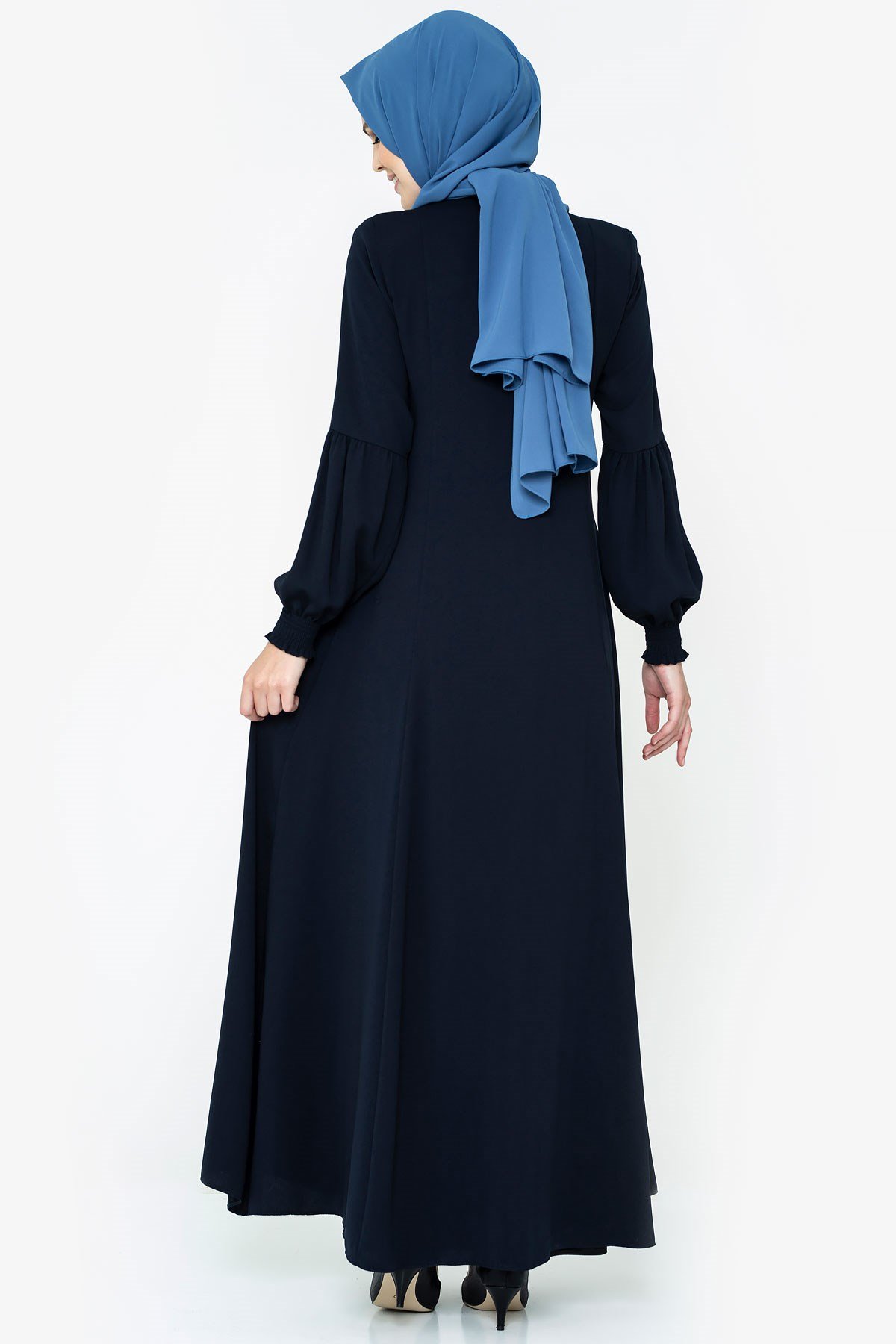 Beyza-عباءة كحلية واسعة بسحّاب