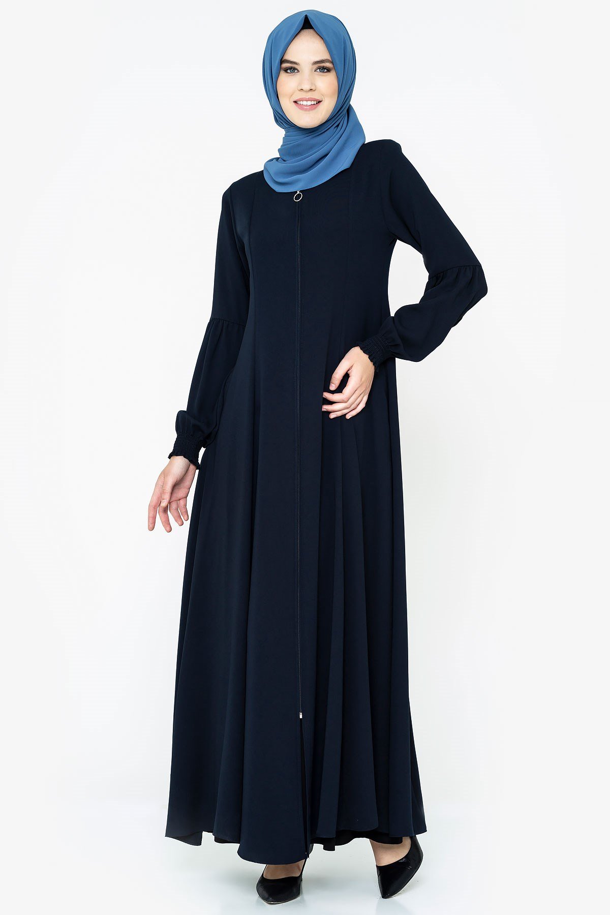 Beyza-عباءة كحلية واسعة بسحّاب