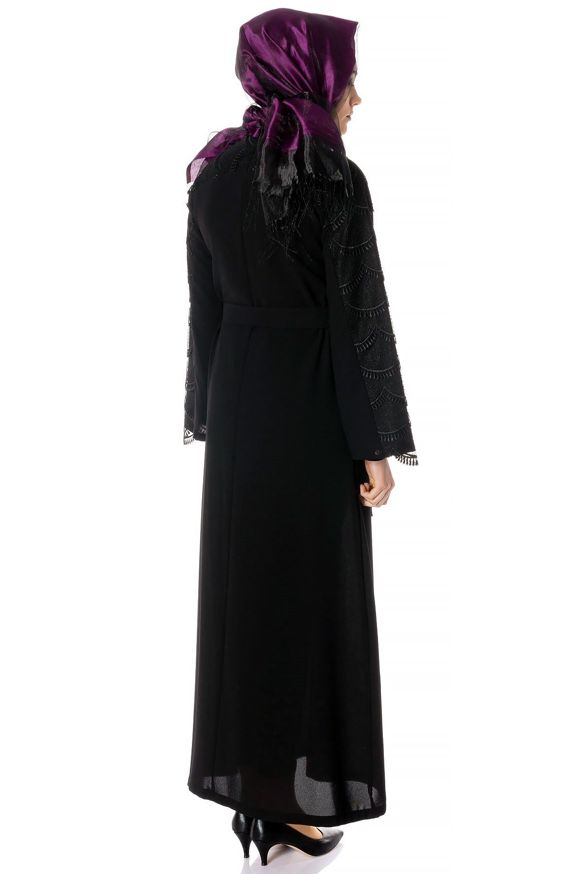 Beyza-عباءة سوداء بدانتيل وسحّاب مخفي