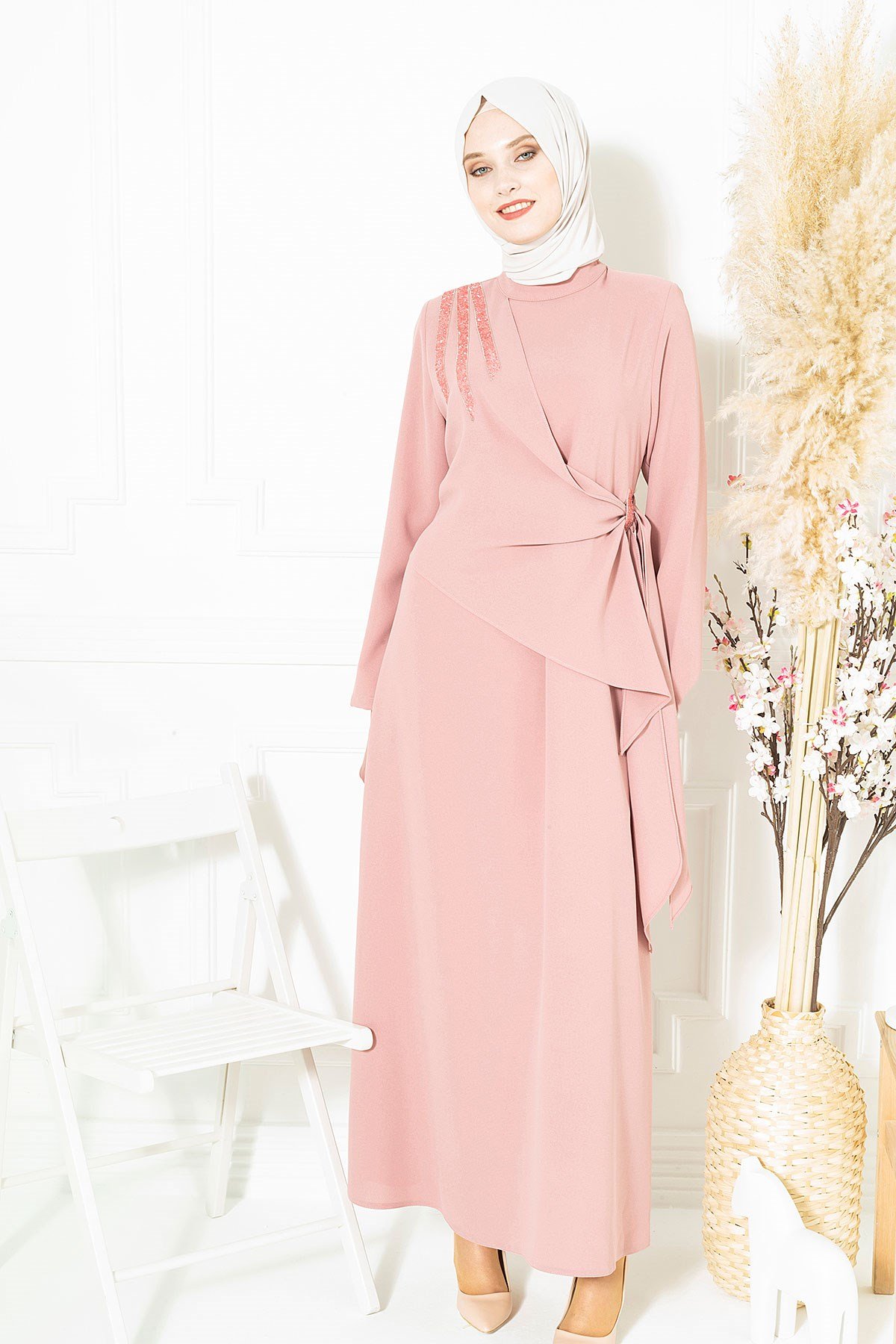 Beyza-SONAY TAŞLI ELBİSE PUDRA KUM KREP