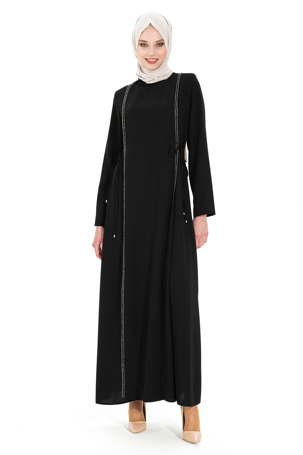 Beyza-AYDAN TAŞLI ELBİSE SİYAH KUM KREP