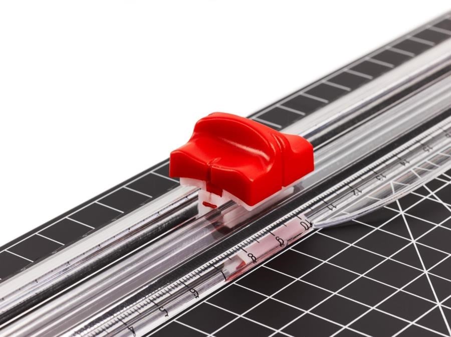 Giyotin Makas DAHLE 40001 VANTAGE SÜRGÜLÜ GİYOTİN - A4 - 30CM - 8SYF. Satın Al