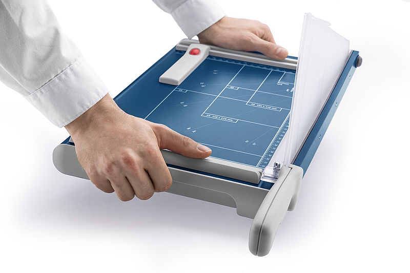 Giyotin Makas DAHLE 560 KOLLU GİYOTİN - A4 - 34CM - 20SYF. Satın Al