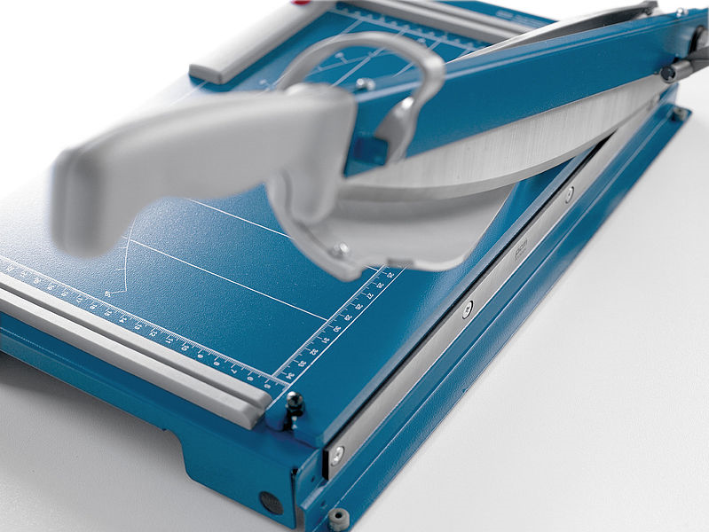 Giyotin Makas DAHLE 561 KOLLU GİYOTİN - A4 - 36CM - 30SYF. Satın Al