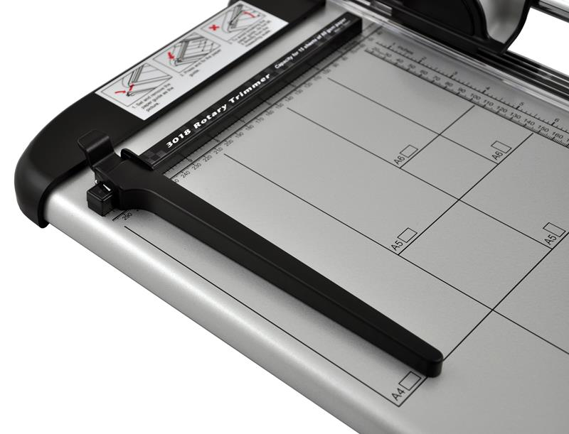 Giyotin Makas KW-TRIO 3018 SÜRGÜLÜ GİYOTİN - A4 - 36CM - 15SYF. Satın Al