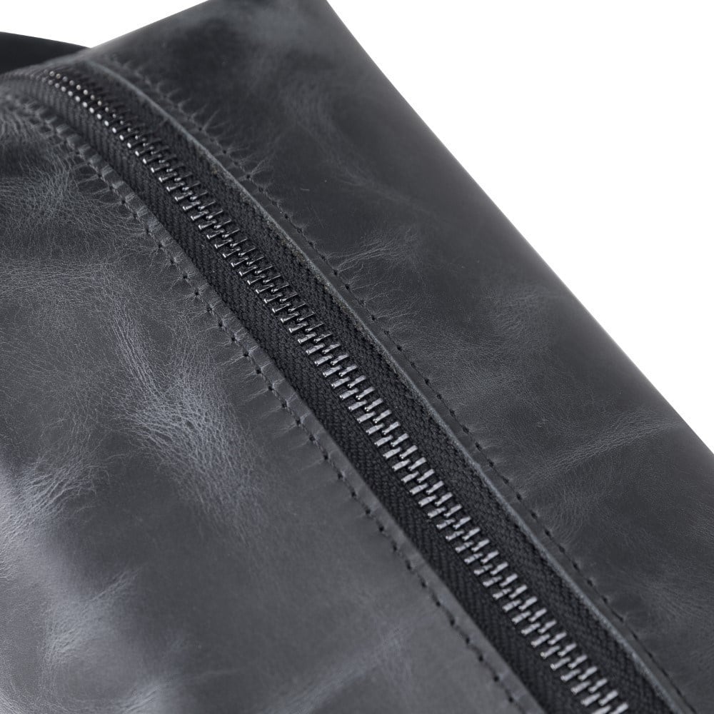Sırt Çantası Deri Bakım Ve Seyahat Çantası, X Beden, TN26 Space Black Satın Al