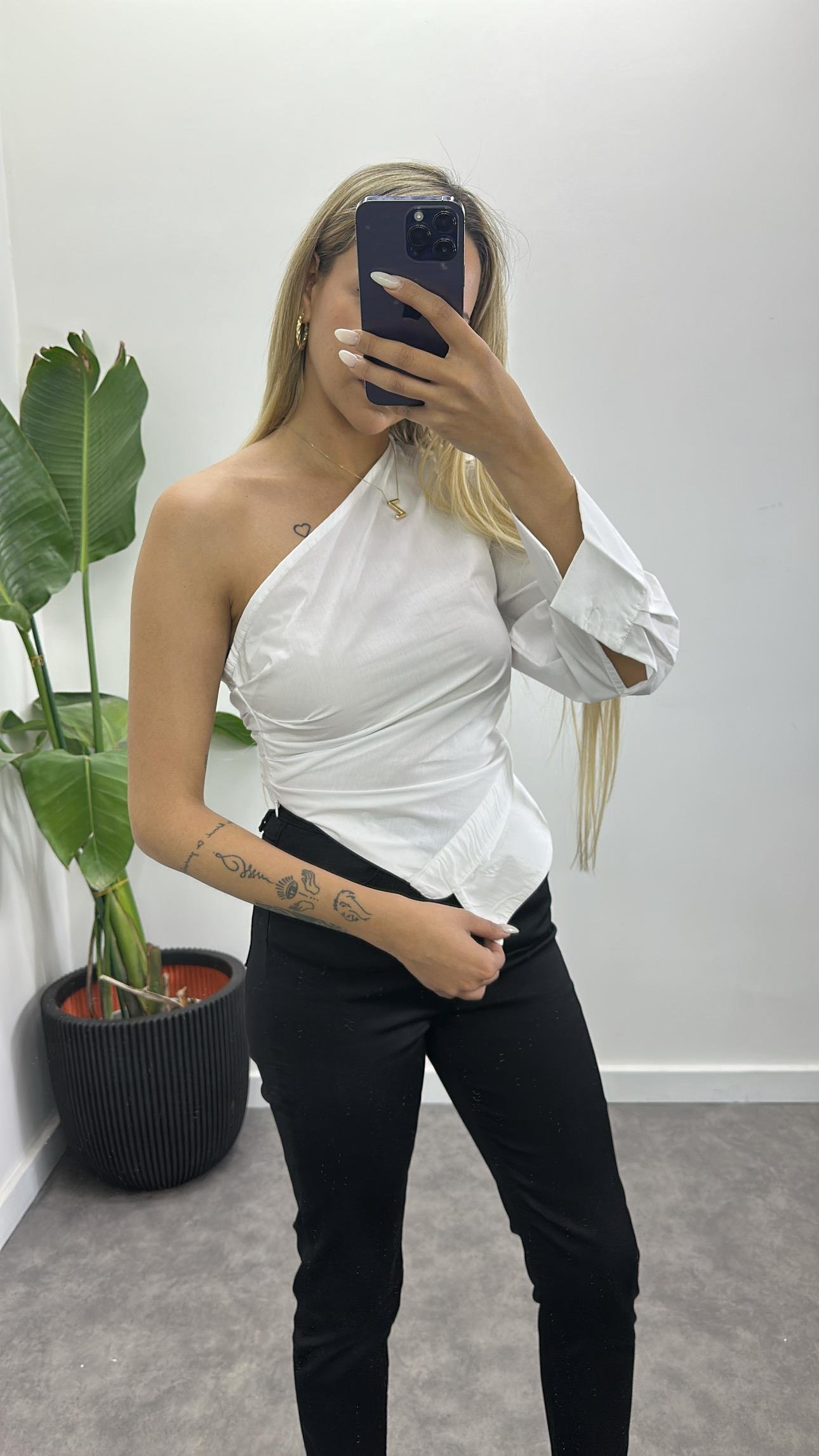 Asimetrik Tasarım Gömlek