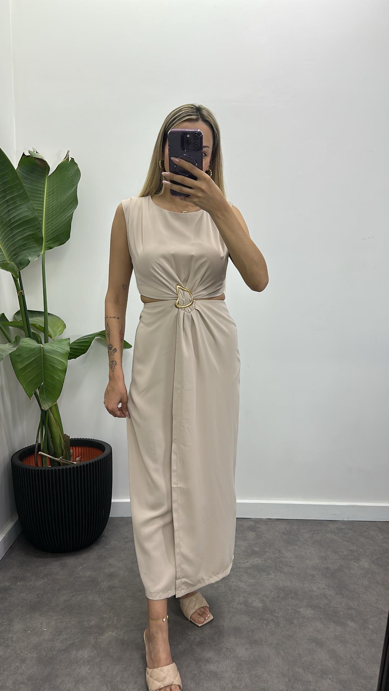 Beli Dekolte Tokalı Elbise