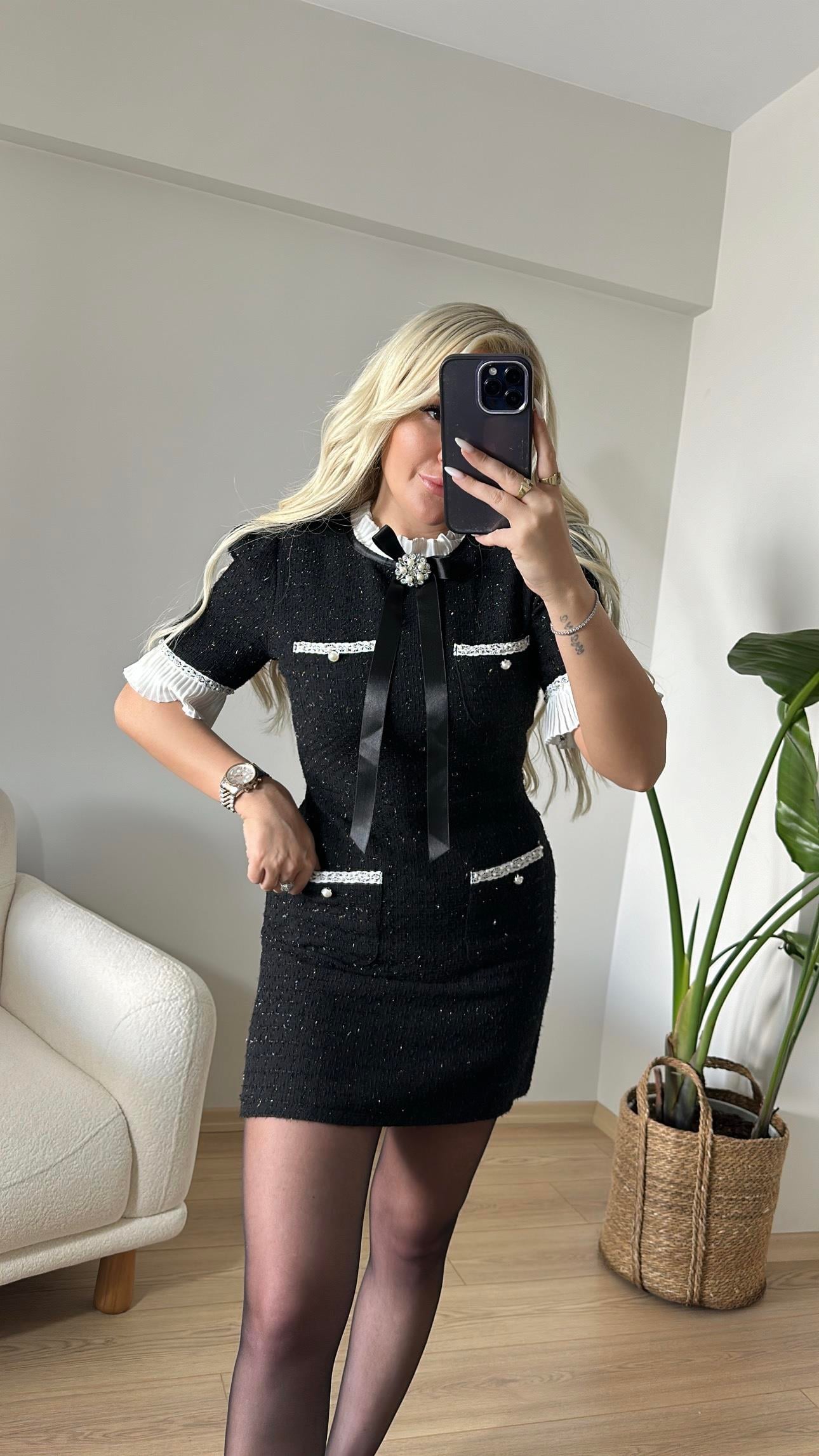 Buklet Tasarım Elbise