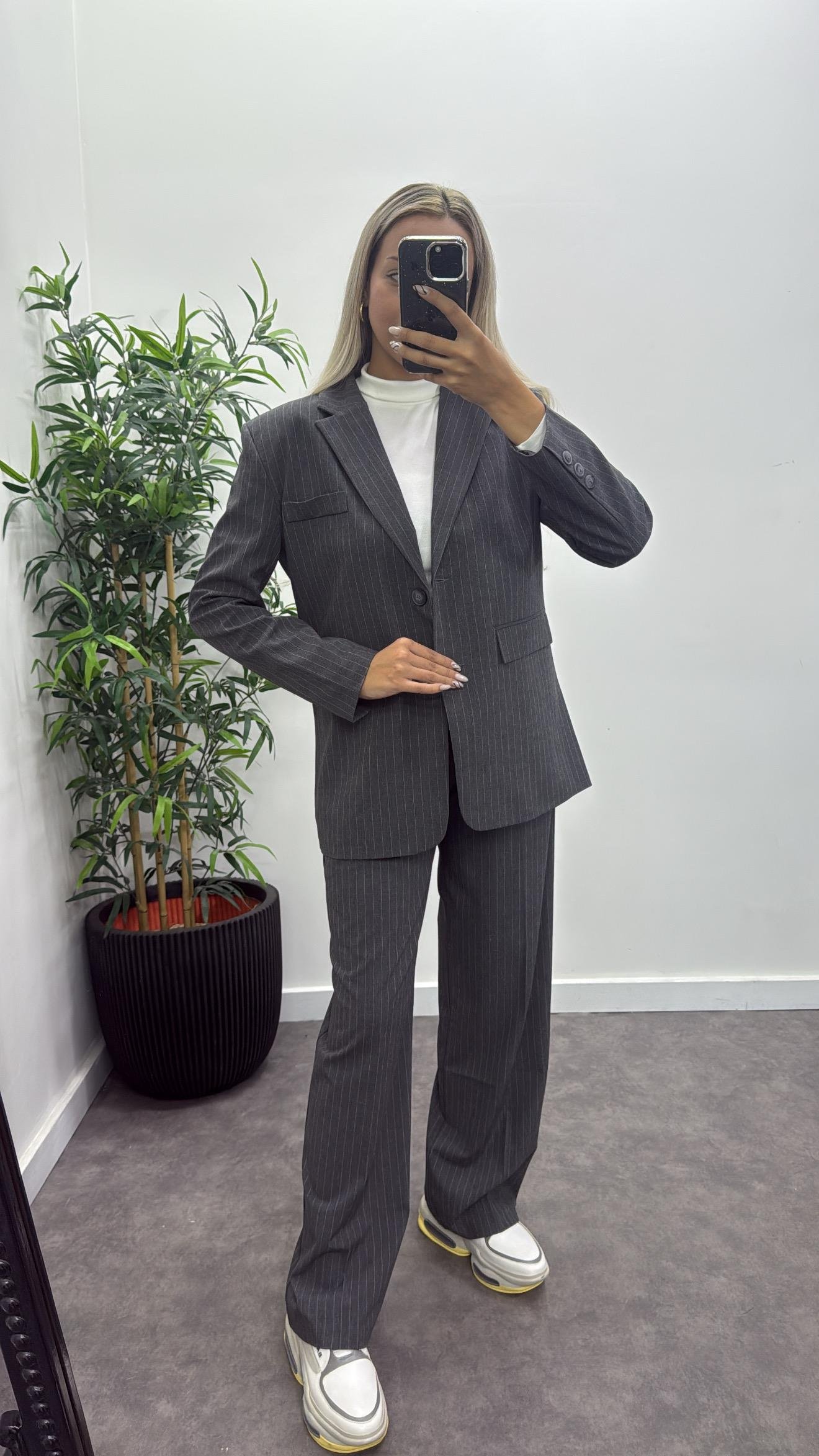 Çizgili Palazzo Takım Elbise