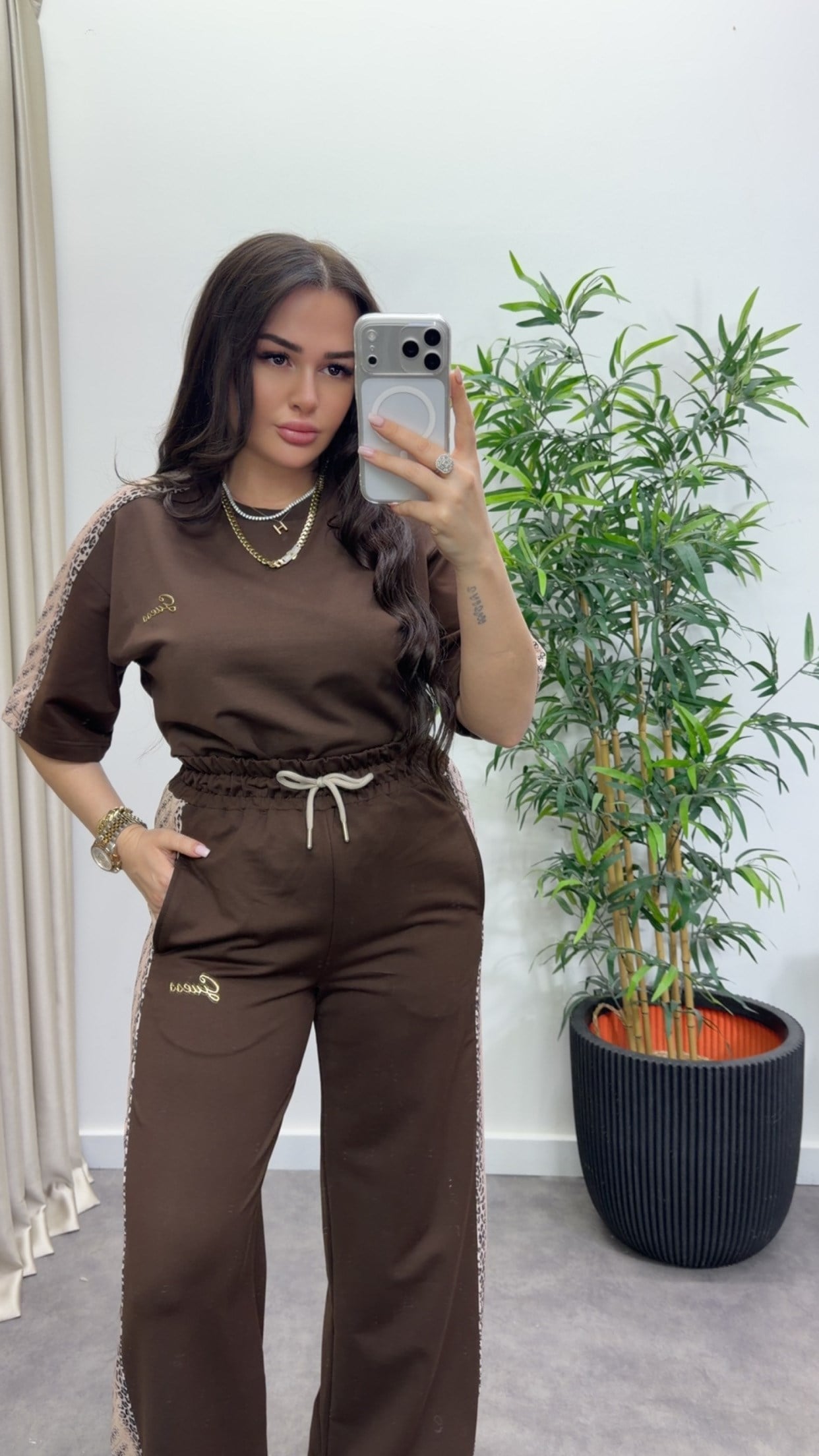 Gues Şeritli Modal Takım