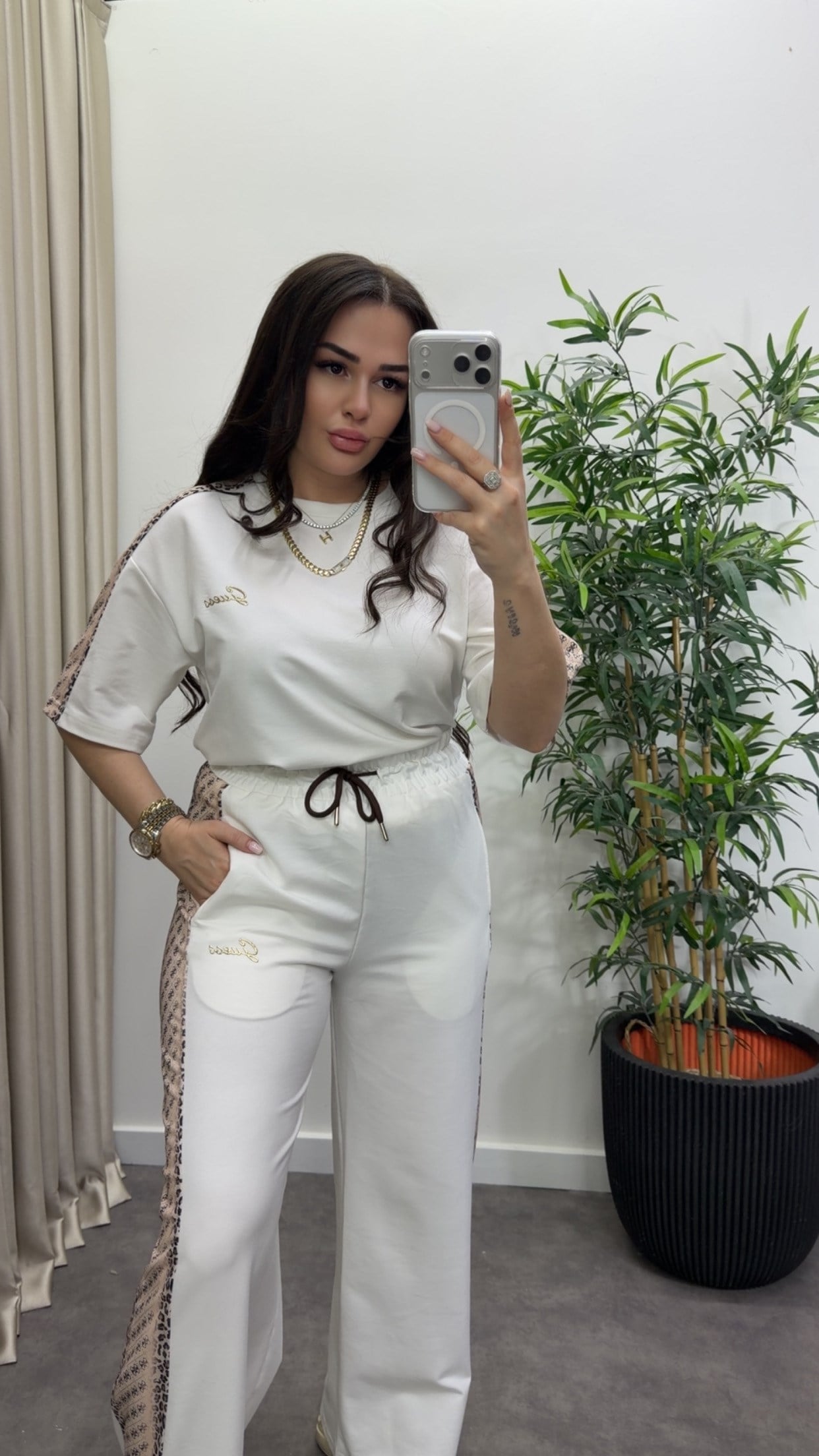 Gues Şeritli Modal Takım