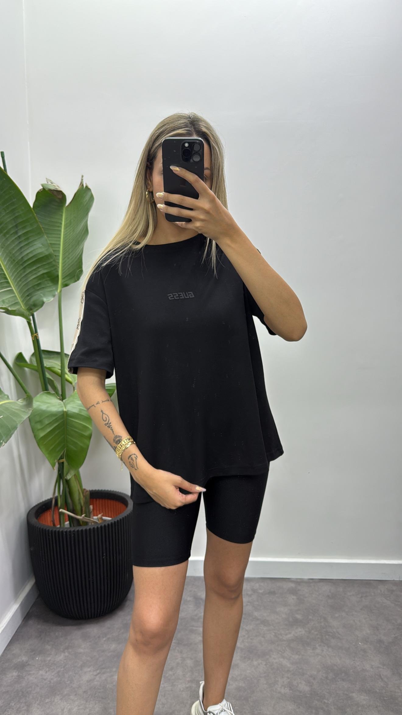 Guess Şeritli T-Shirt