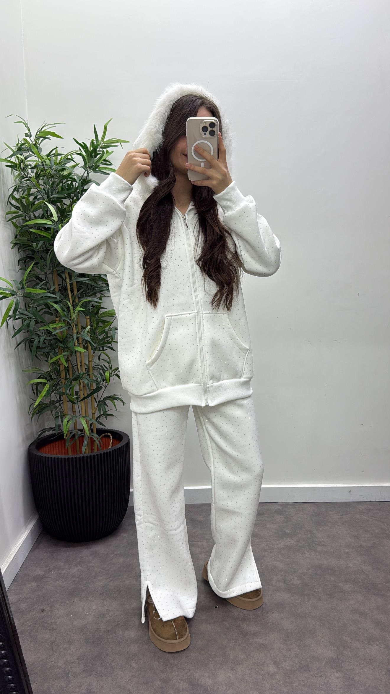 Kapşon Kürklü Taşlı Takım