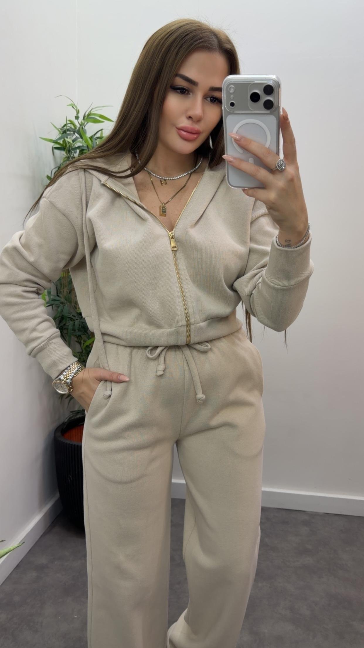 Kapşonlu Triko Takım