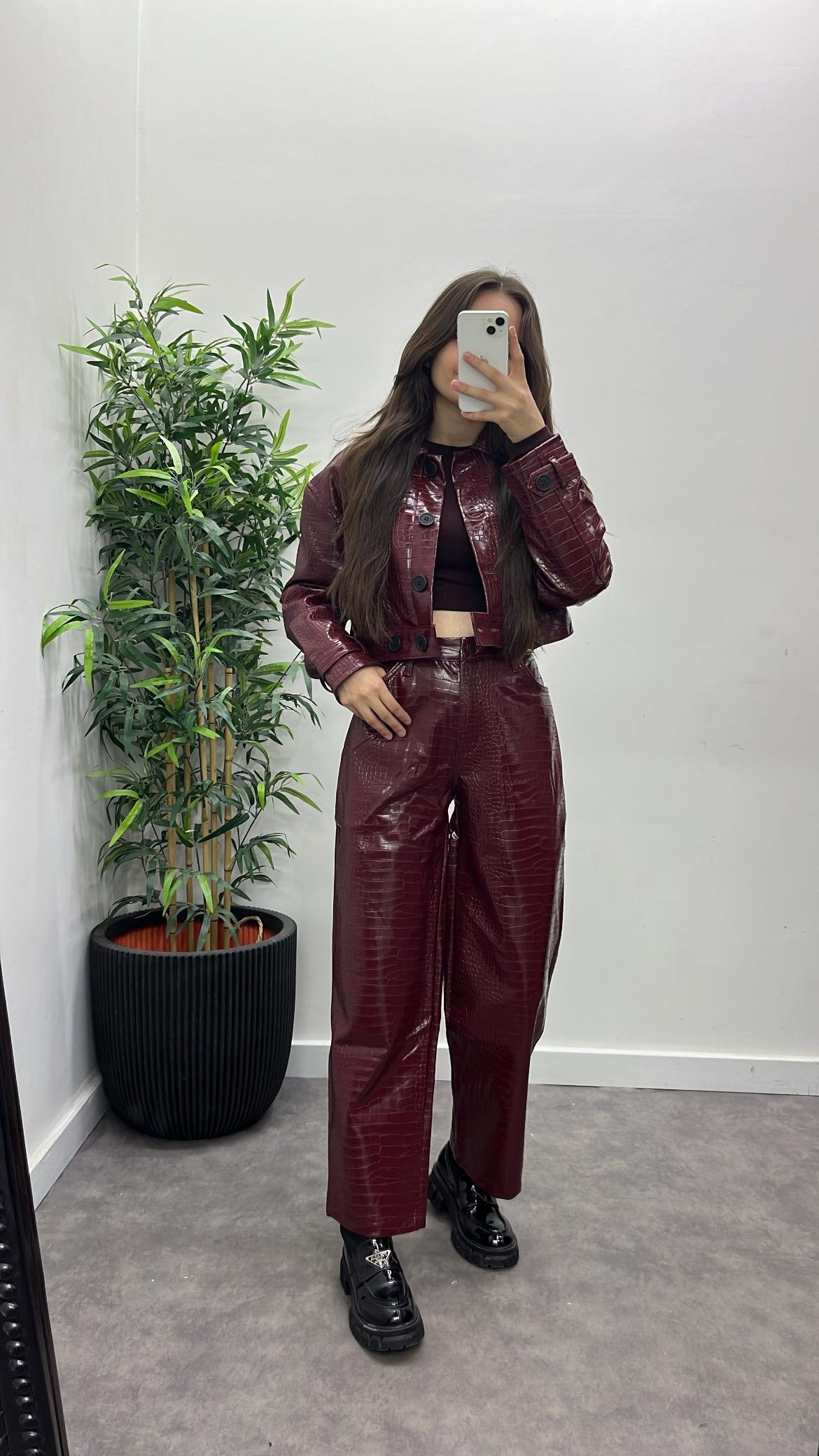 Kroko Desenli Deri Pantolon