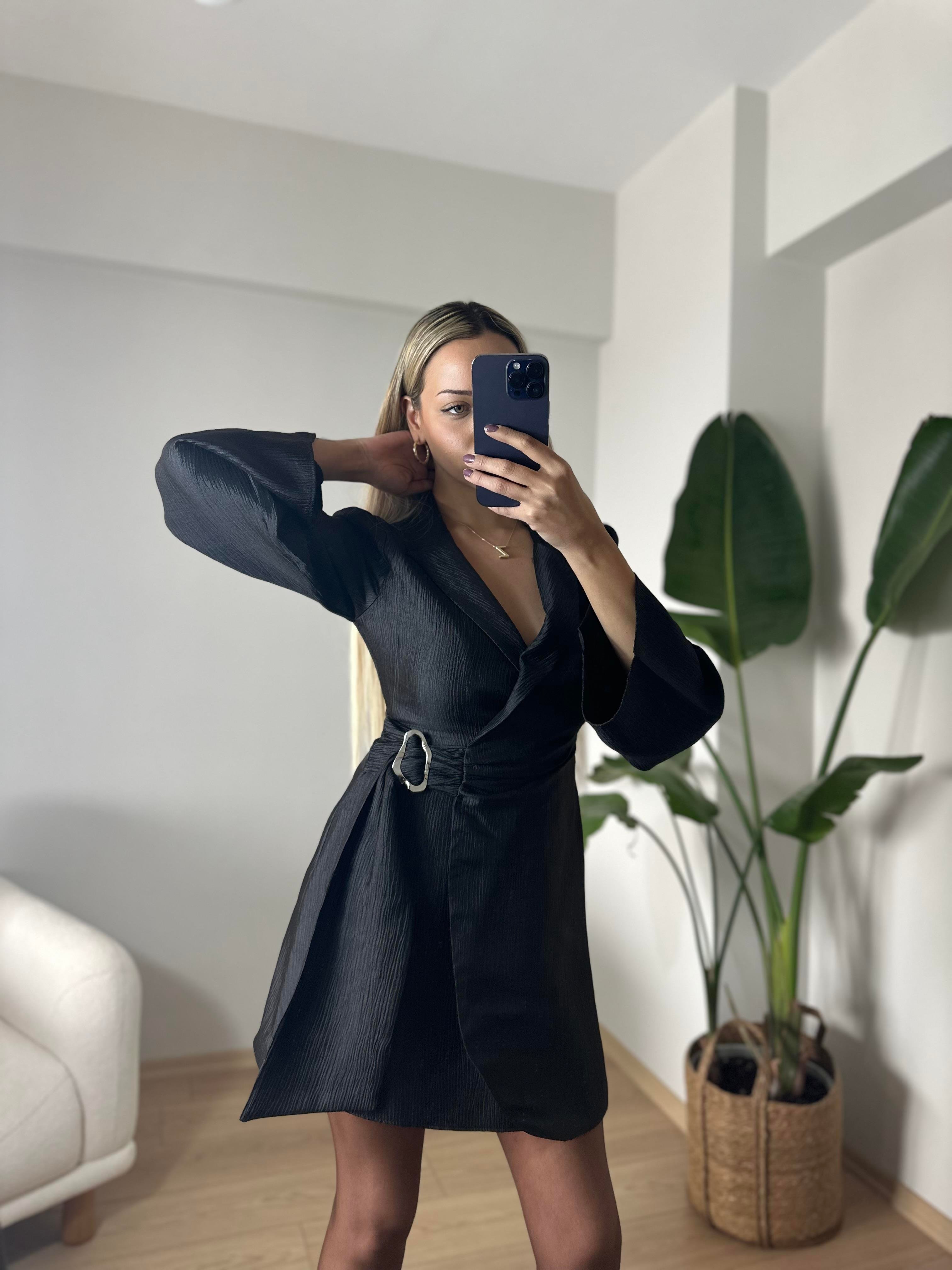 Kruvaze Tokalı Elbise