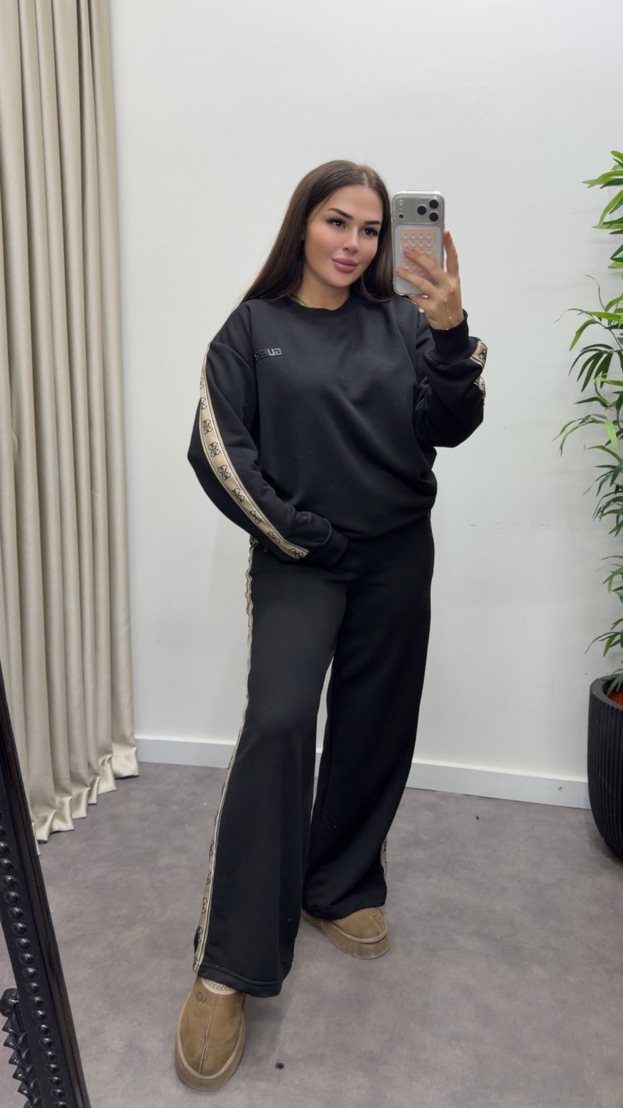 Marka Model Şeritli Takım