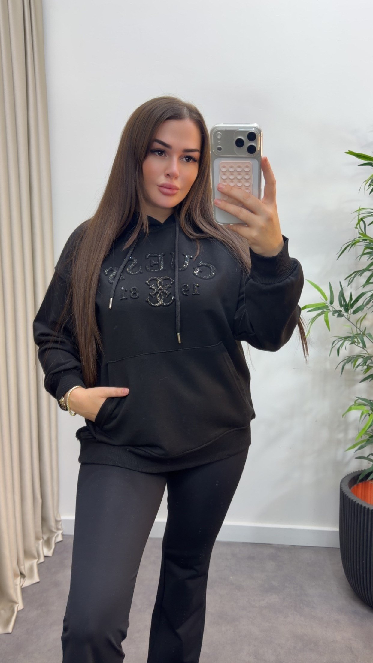 Marka Model Taşlı Sweatshirt